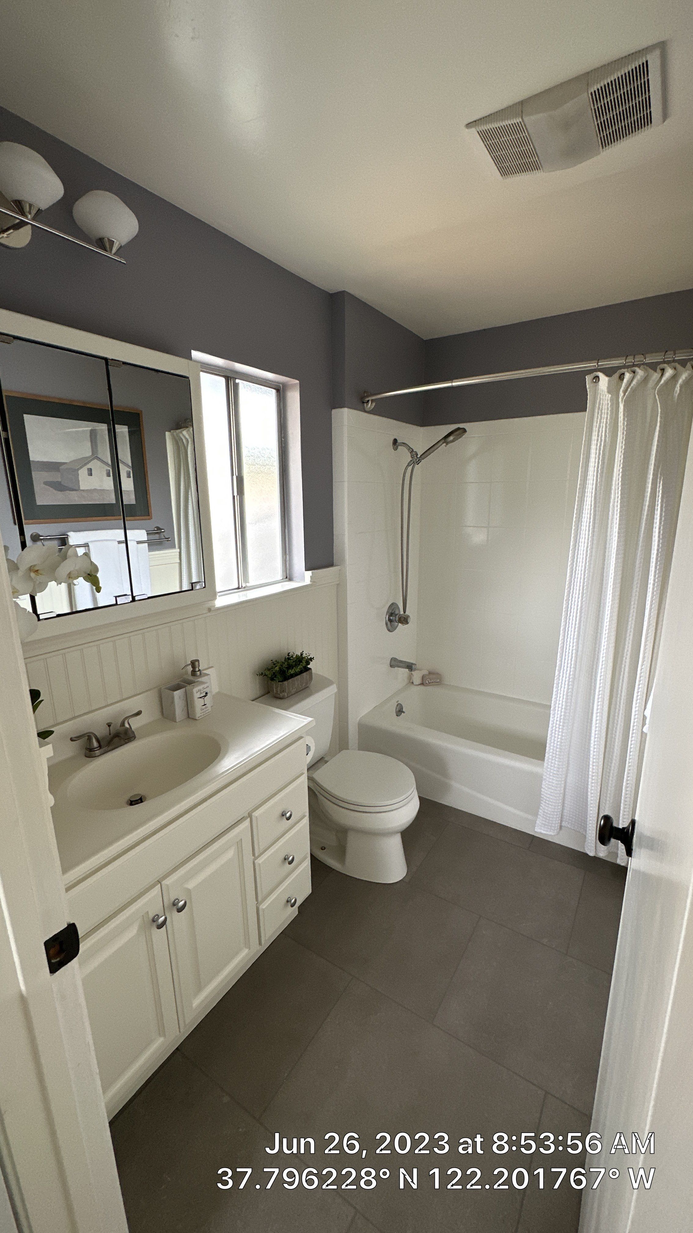 Dimond Area Oakland    by Herrera’s Bay Area Painting inc.