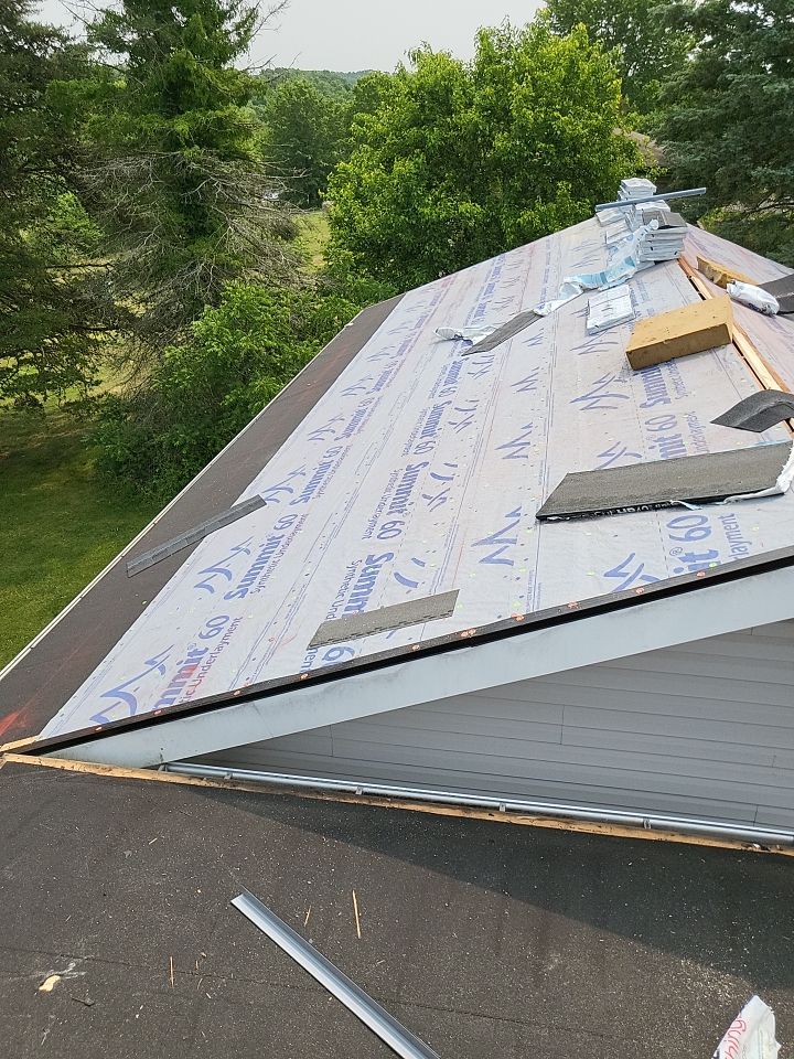 ATLAS PINNACLE HP W/SCOTCHGARD COLOR: BLACK SHADOW by Eagle Eye Roofing