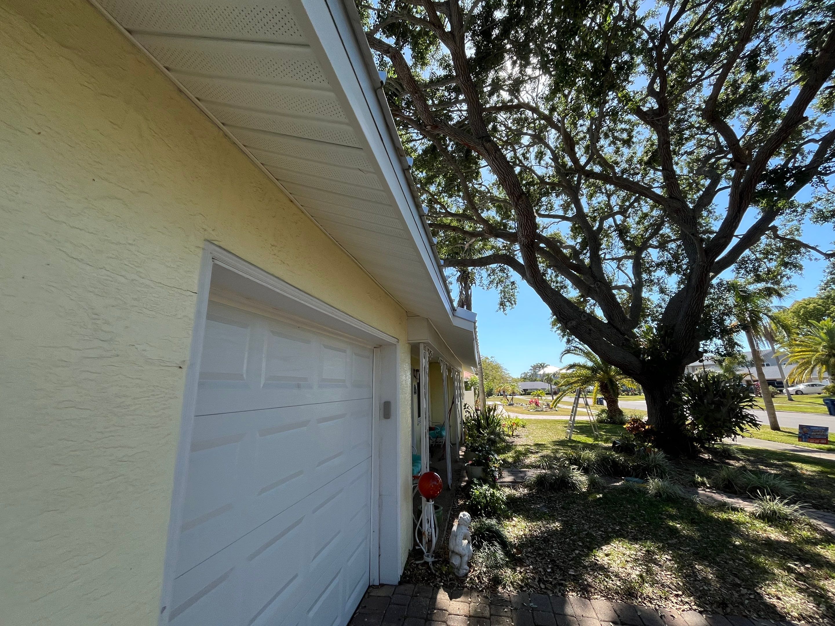 Soffit and Fascia Installation in Sarasota FL by Gutter Professors