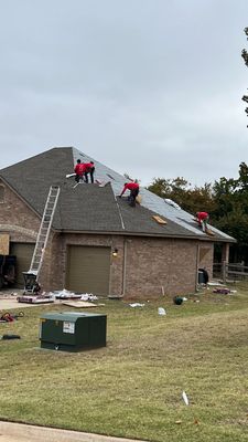 Residential Roofing Installation using GAF Natural Shadow 