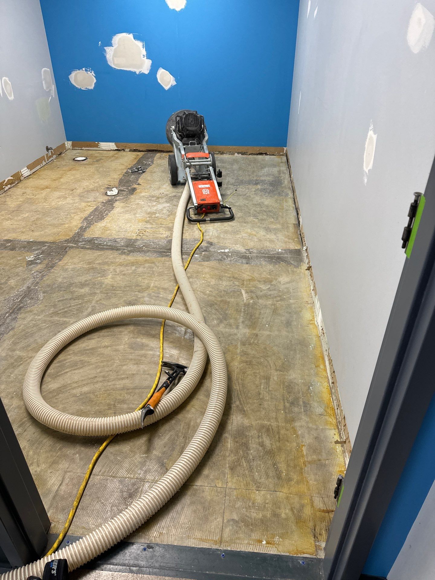 Epoxy Floor in Shop Bathroom by Gordon Painting