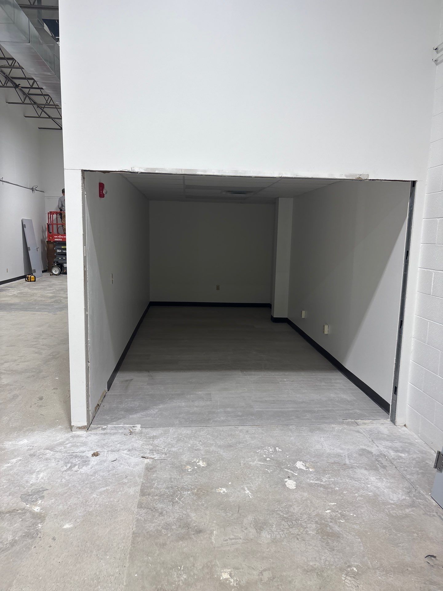 Leisure Time Warehouse by Smith Construction Management, LLC