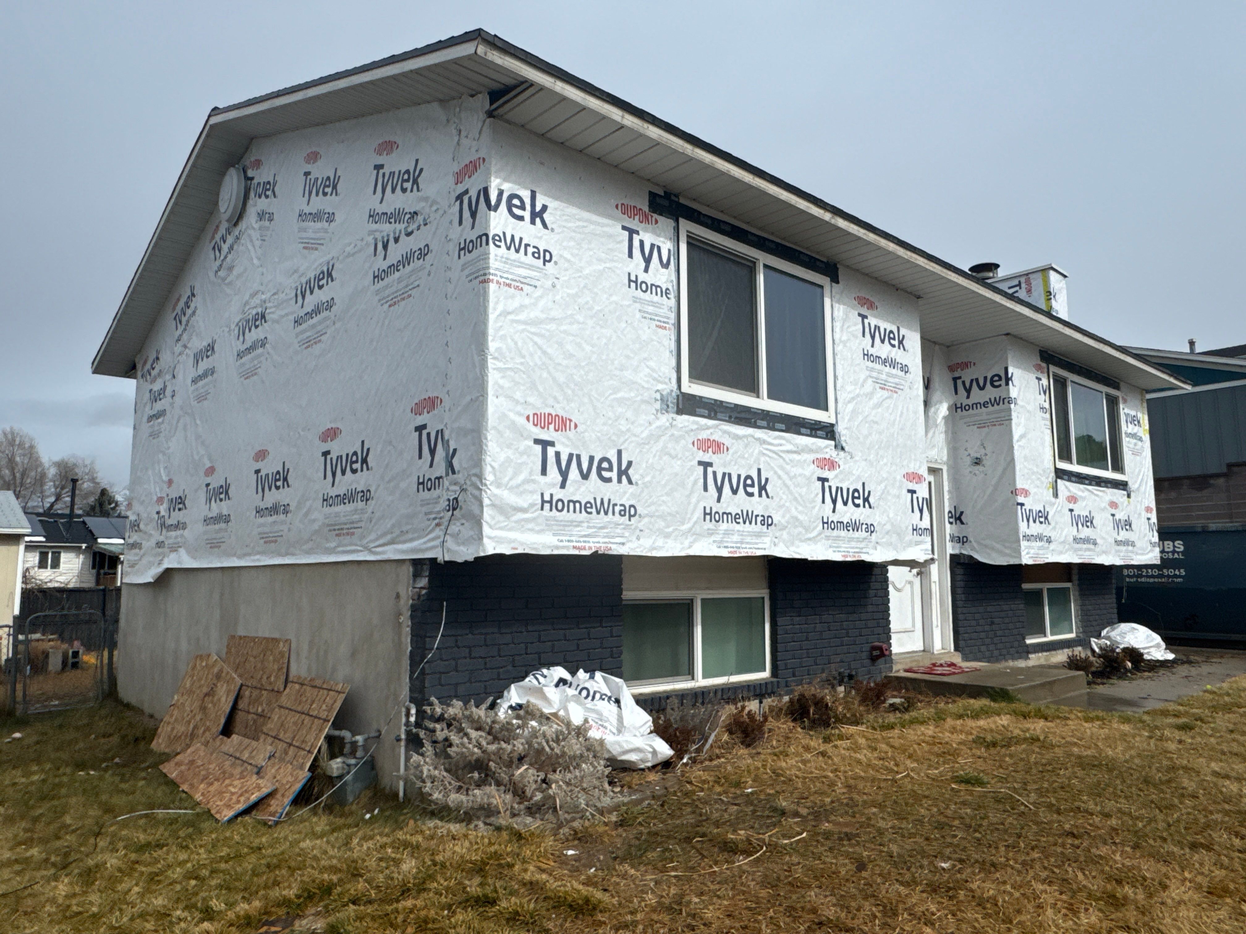 Orem | Beautiful Hardie Lap with B&B Accent | Boothbay Blue by Ideal Siding Utah