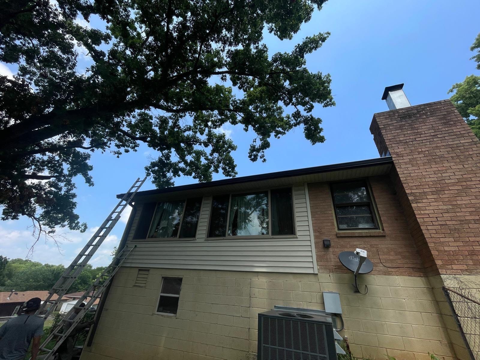 Residential Roofing Installation using GAF Timberline HDZ Barkwood by Undersun Roofing 