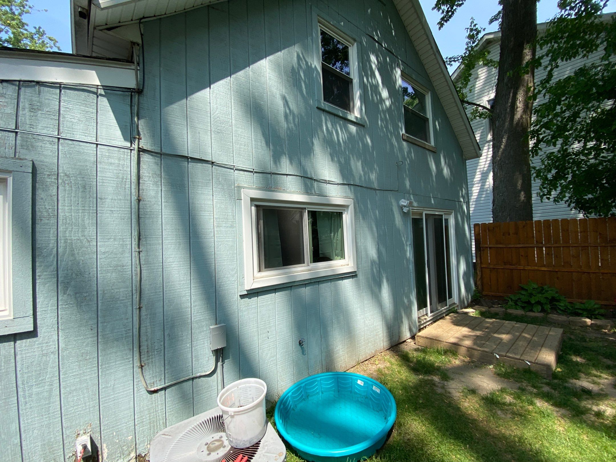 Siding Replacement using CertainTeed Restoration Classis D4 by 180 Contractors