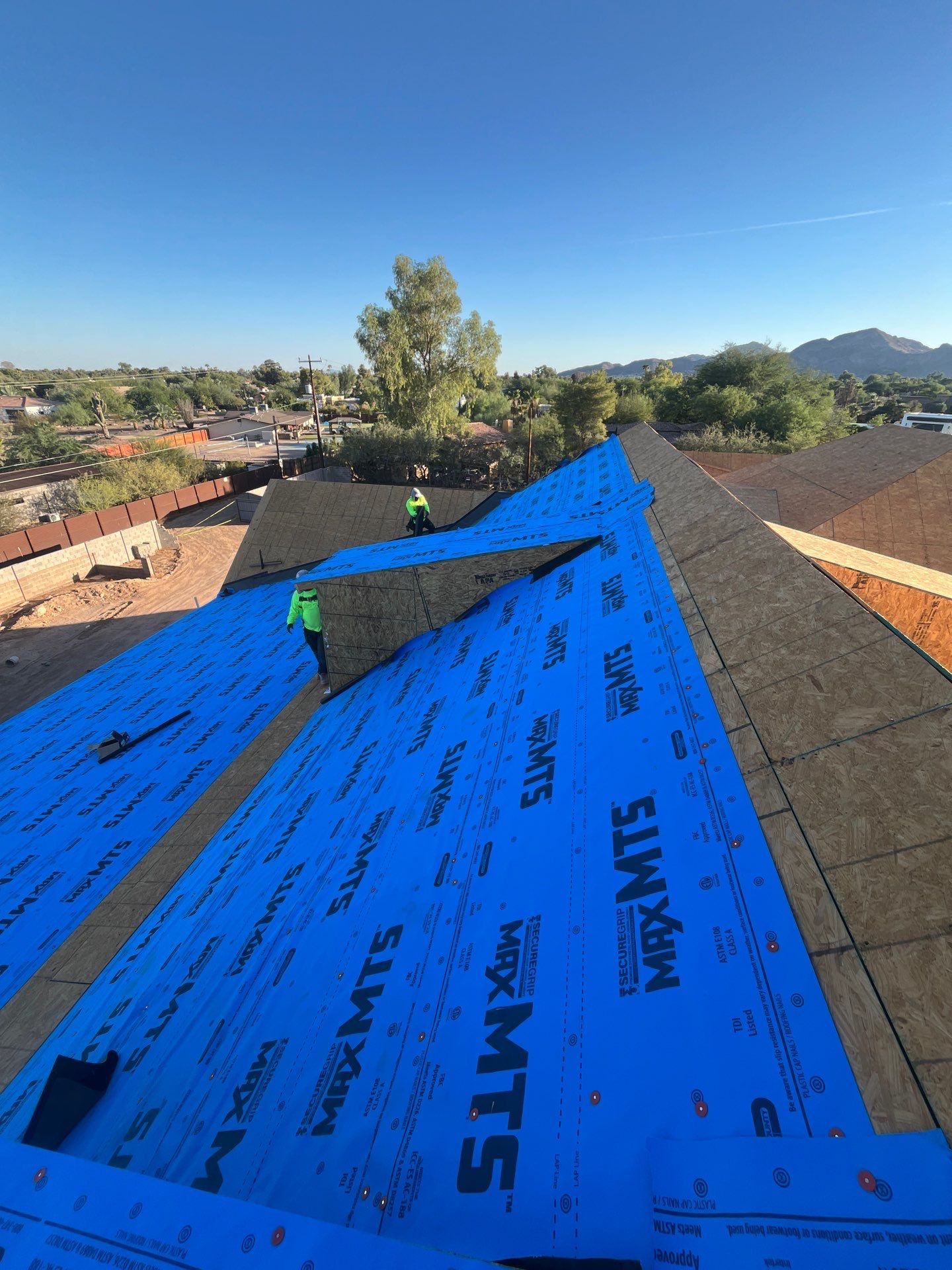 Shadow Gray Presidential Shingles by Reimagine Roofing