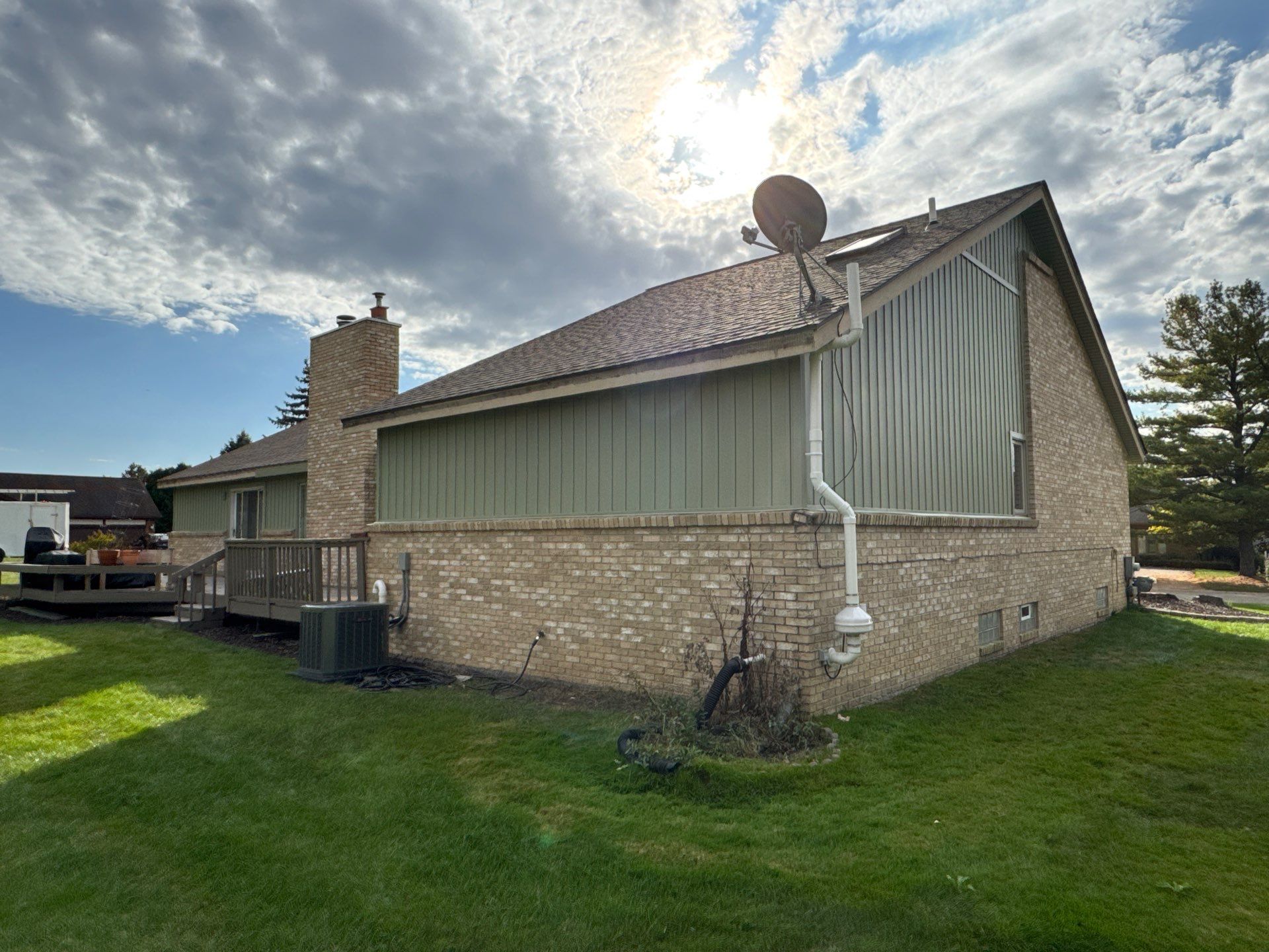 Siding Replacement using Alside 7" B&B by 180 Contractors