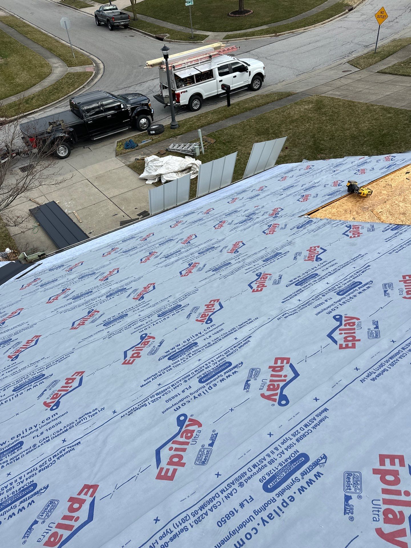 Weather Max Panel, Color: Ebony by Eagle Eye Roofing