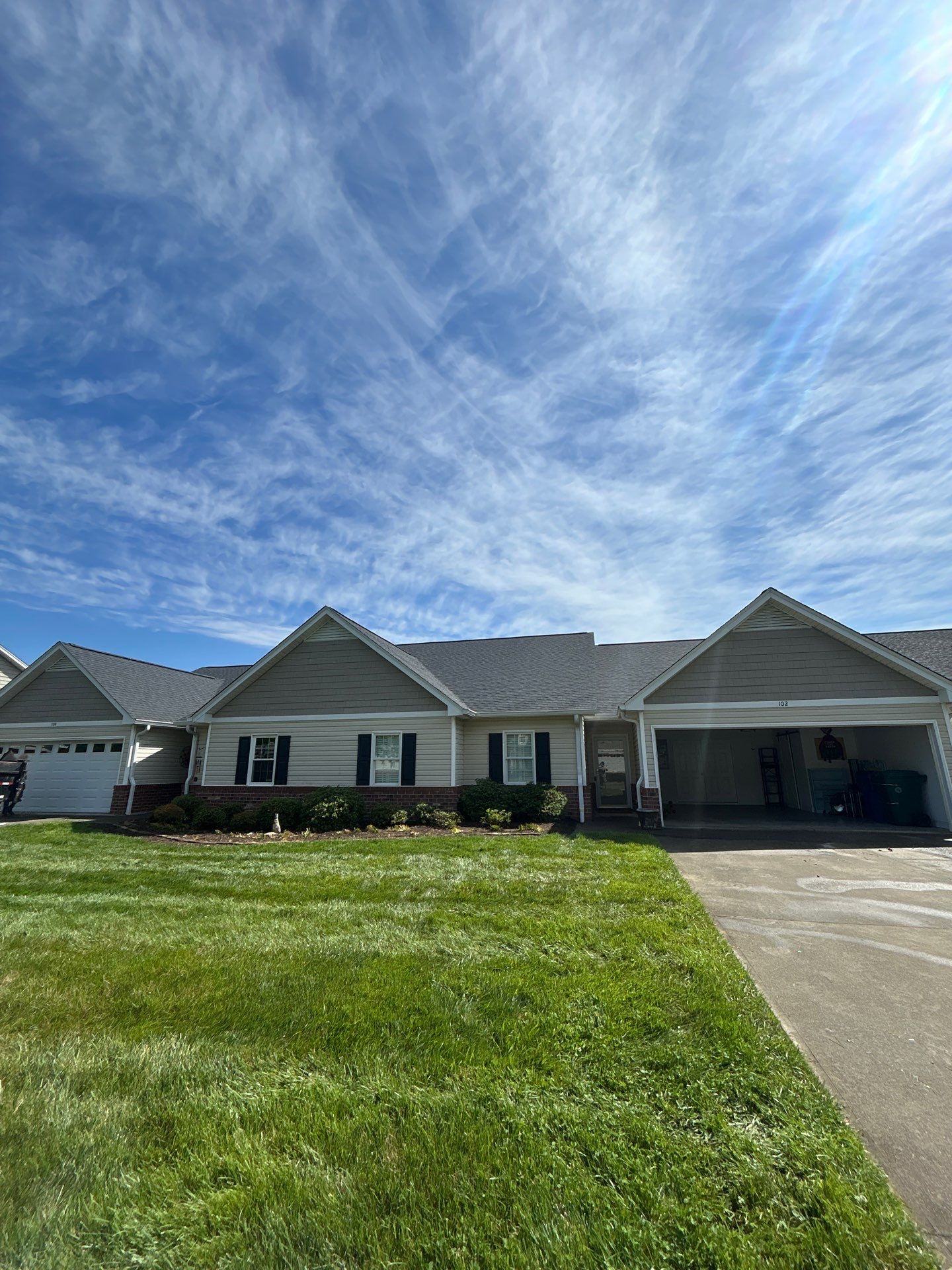 CertainTeed Landmark Moire Black by Smithrock Roofing