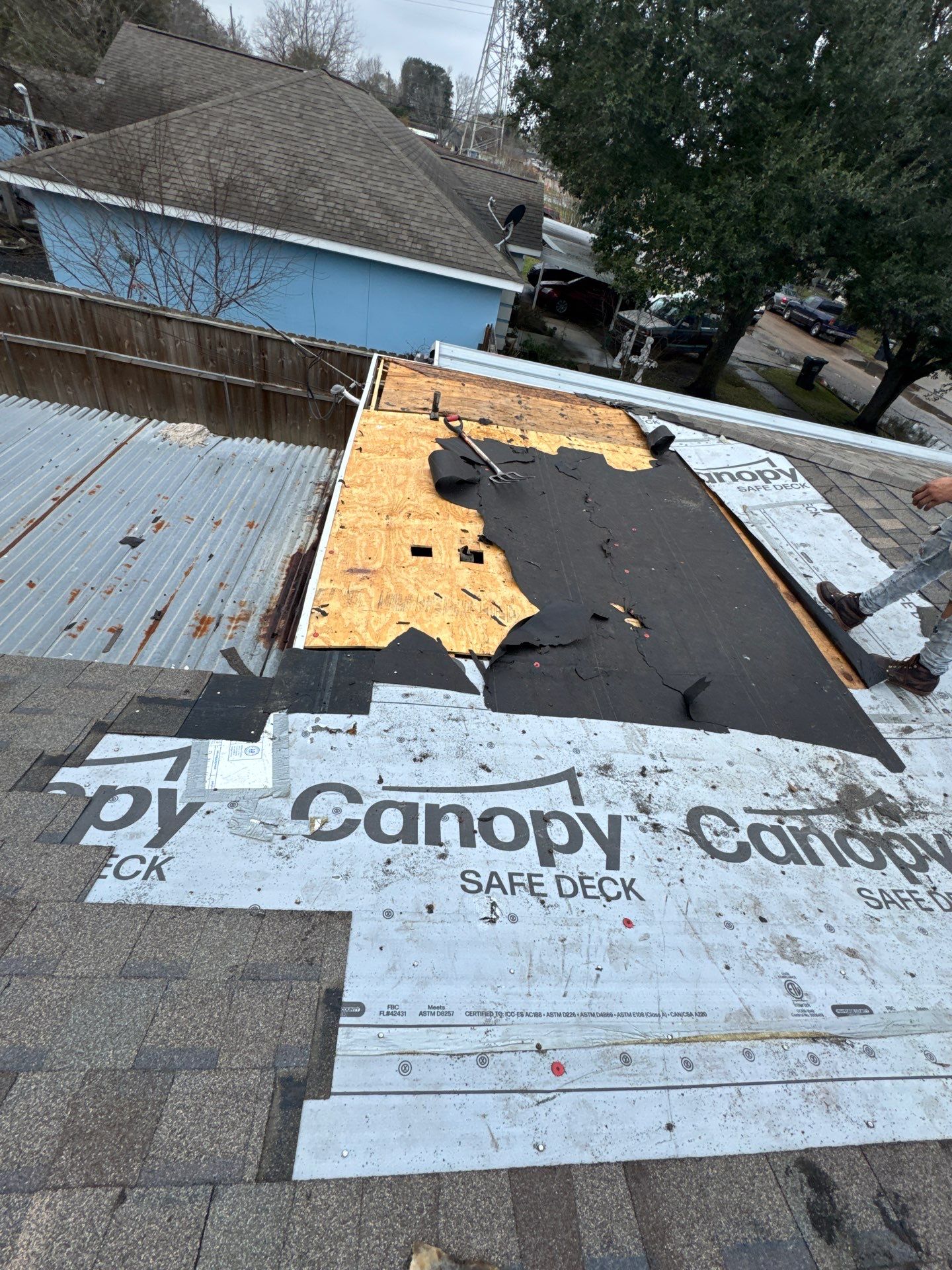 Roof Replacement Pasadena by Roof Repair Services LLC