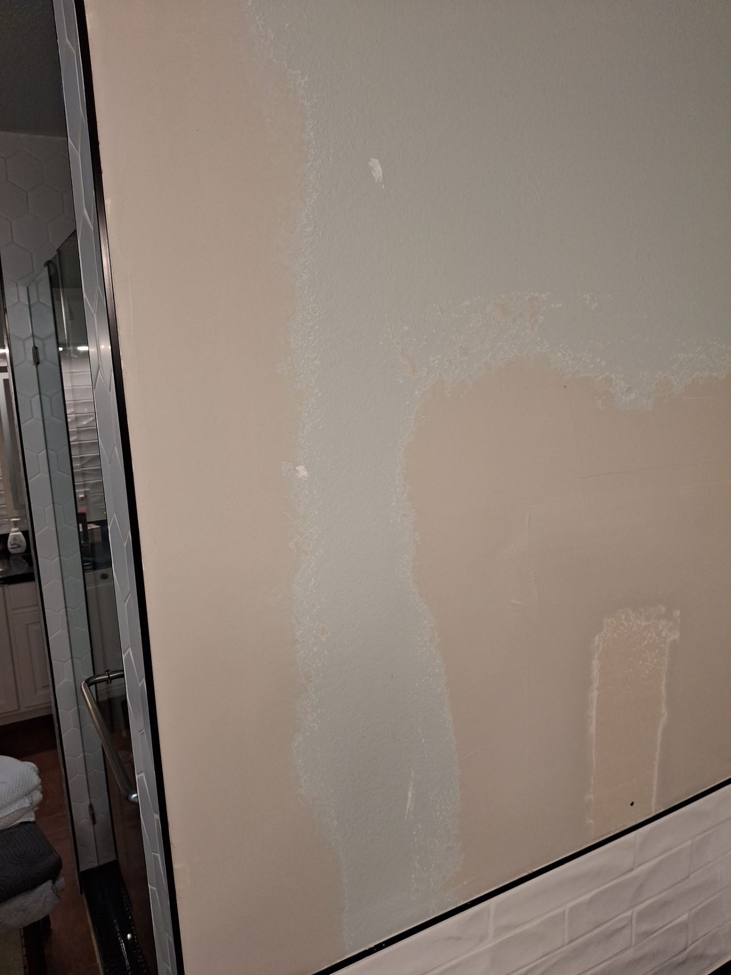 Interior Painting in Tyler, TX | Bathroom & Living Room Ceilings Renewal by Quality Coats Painting