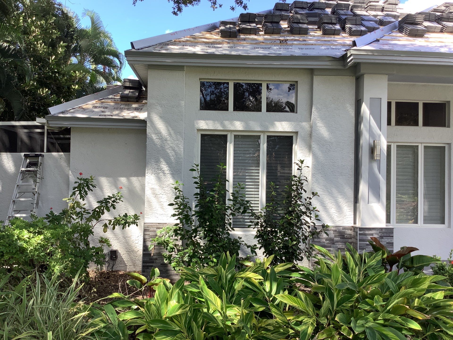 7-Inch Seamless Gutters Installation for Heavy Rain in Bonita Springs FL by Gutter Professors
