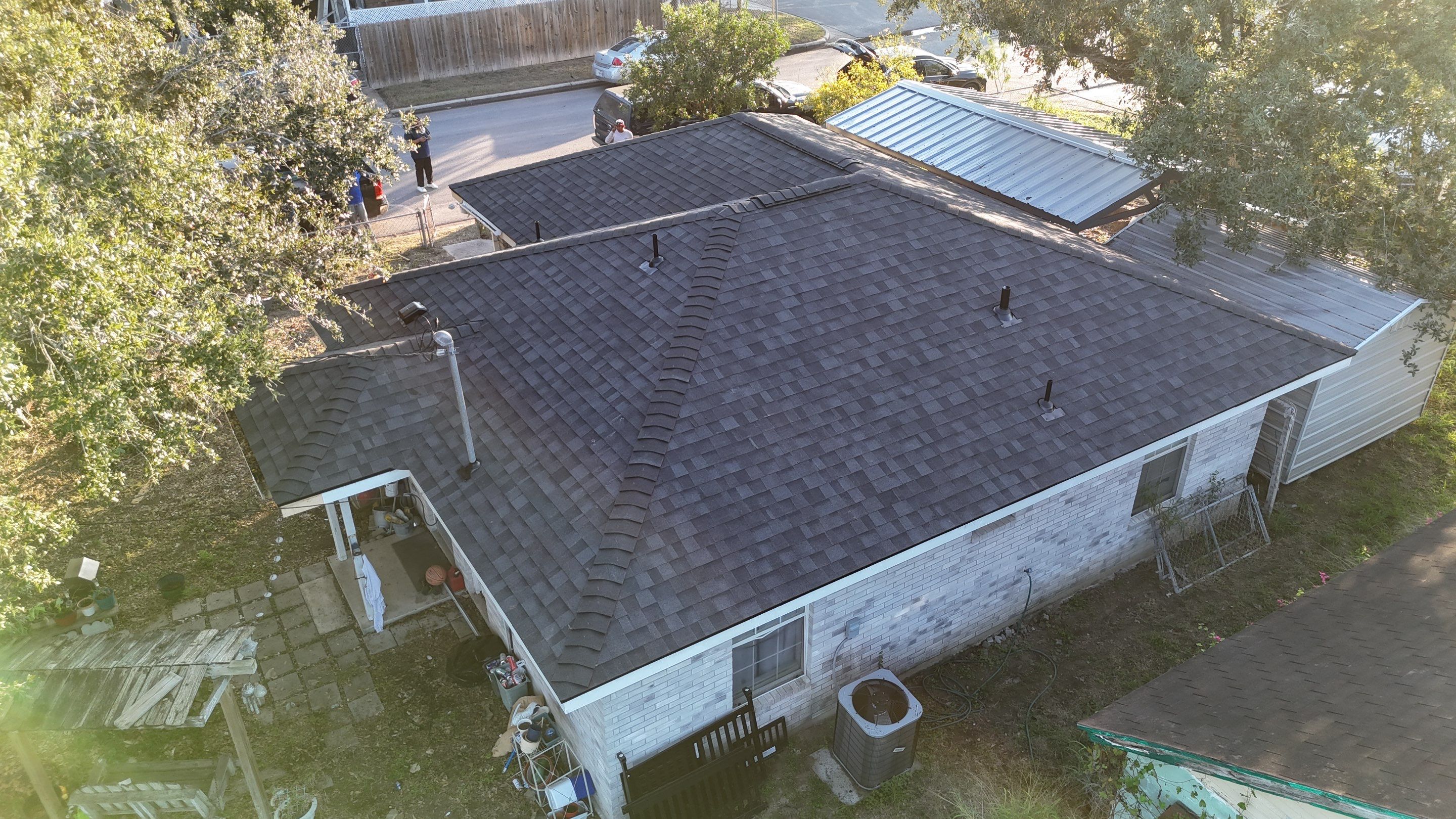 Oakridge Onyx Black in Elsa, Tx by PMG Home LLC