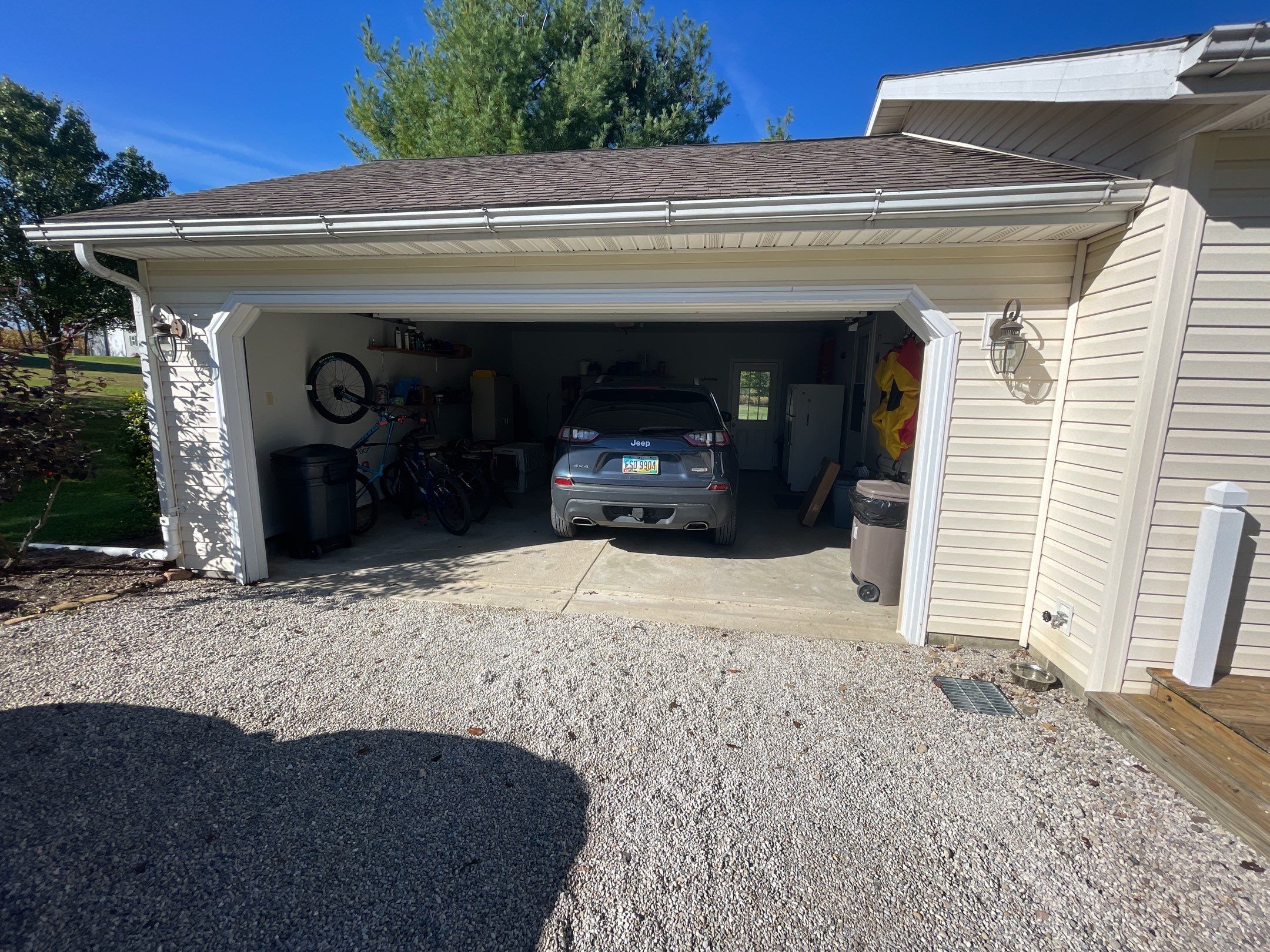 Garages using Mt. Everest  by Fantastic Floors by Miller Custom Exteriors 
