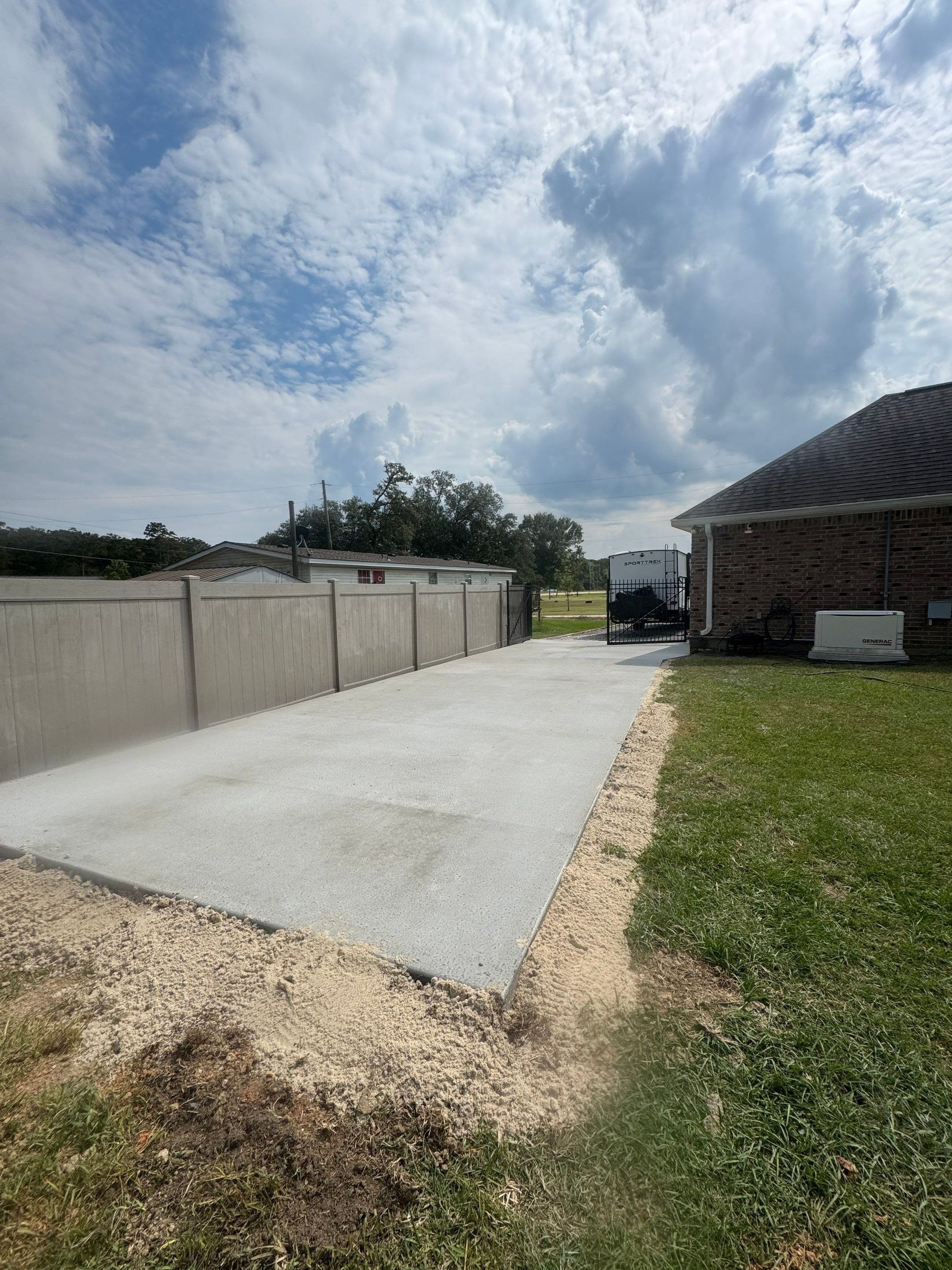 HDS Concrete - Concrete Installation in Maurepas by HDS Contractors