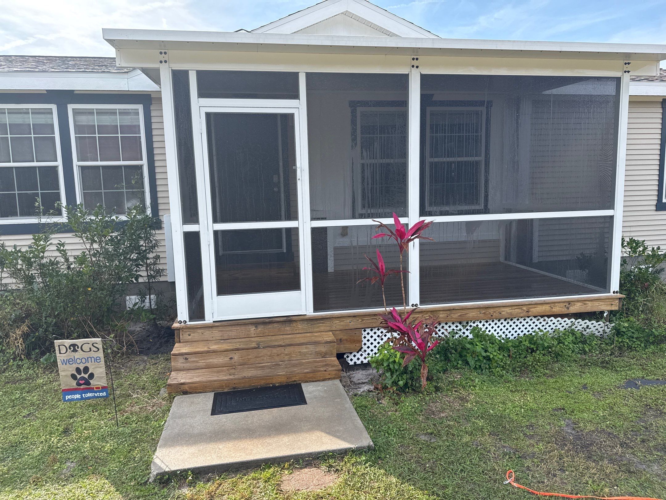 House Wash & Porch Cleaning in Homestead Property, Parrish, FL | Sunshine AquaWash by Sunshine AquaWash