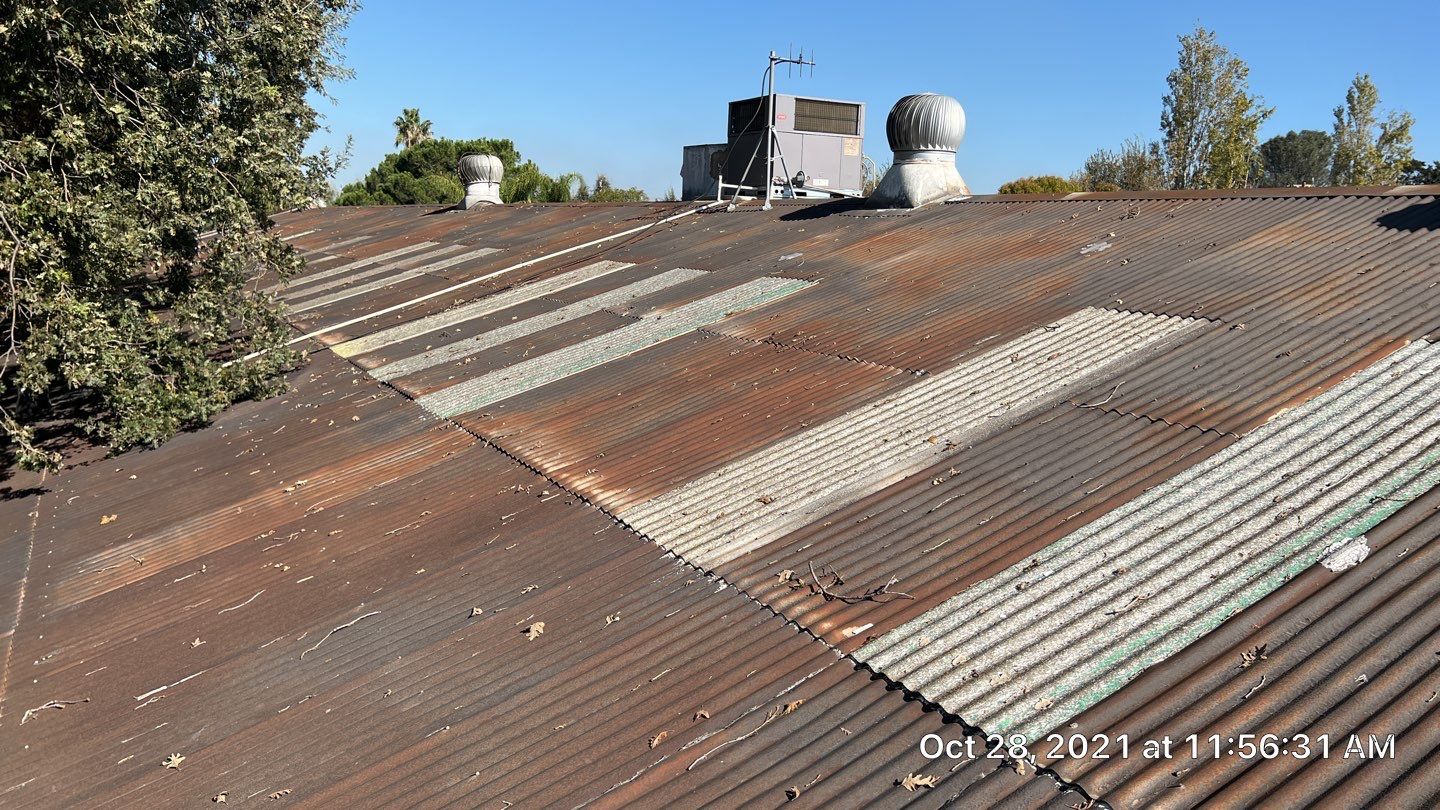 MR Roofing system using Conklin BenchPly system with PUMA top coat by Straight Edge Roofing Inc