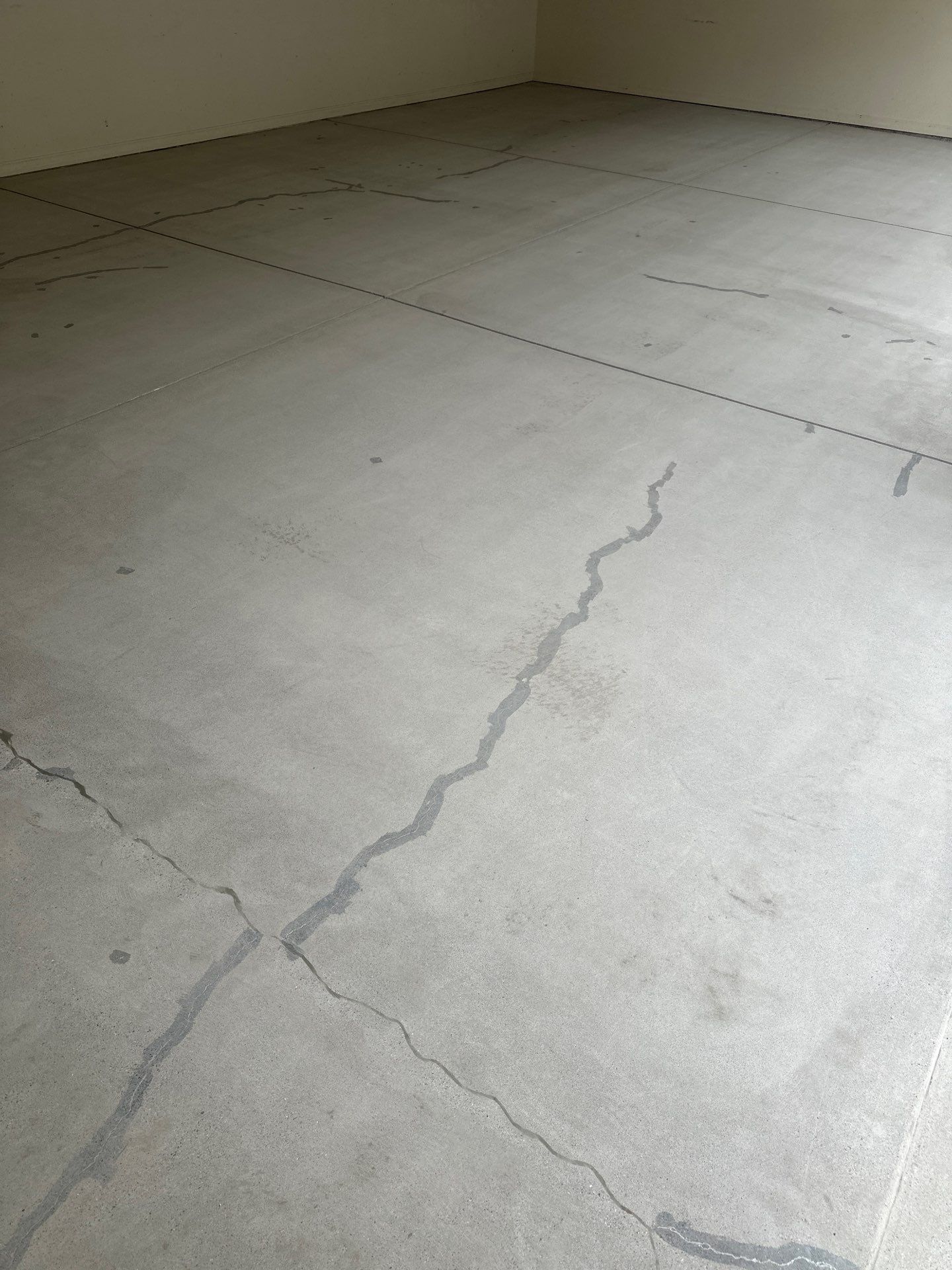 Tidal Wave Polyurea Garage Floor Coating in Arroyo Grande by MGP Coatings