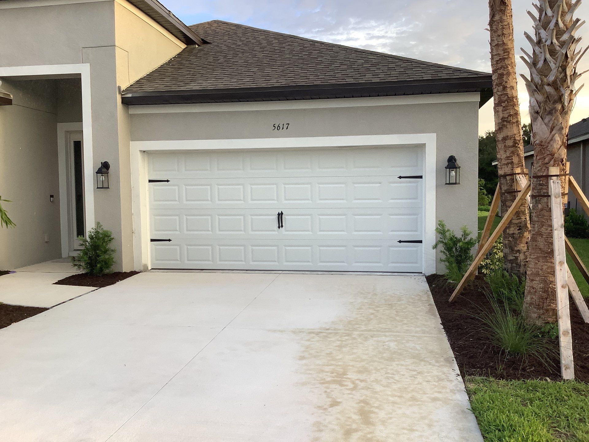 Musket Brown Seamless Gutters using Musket Brown Seamless Gutters in Nokomis FL by Gutter Professors