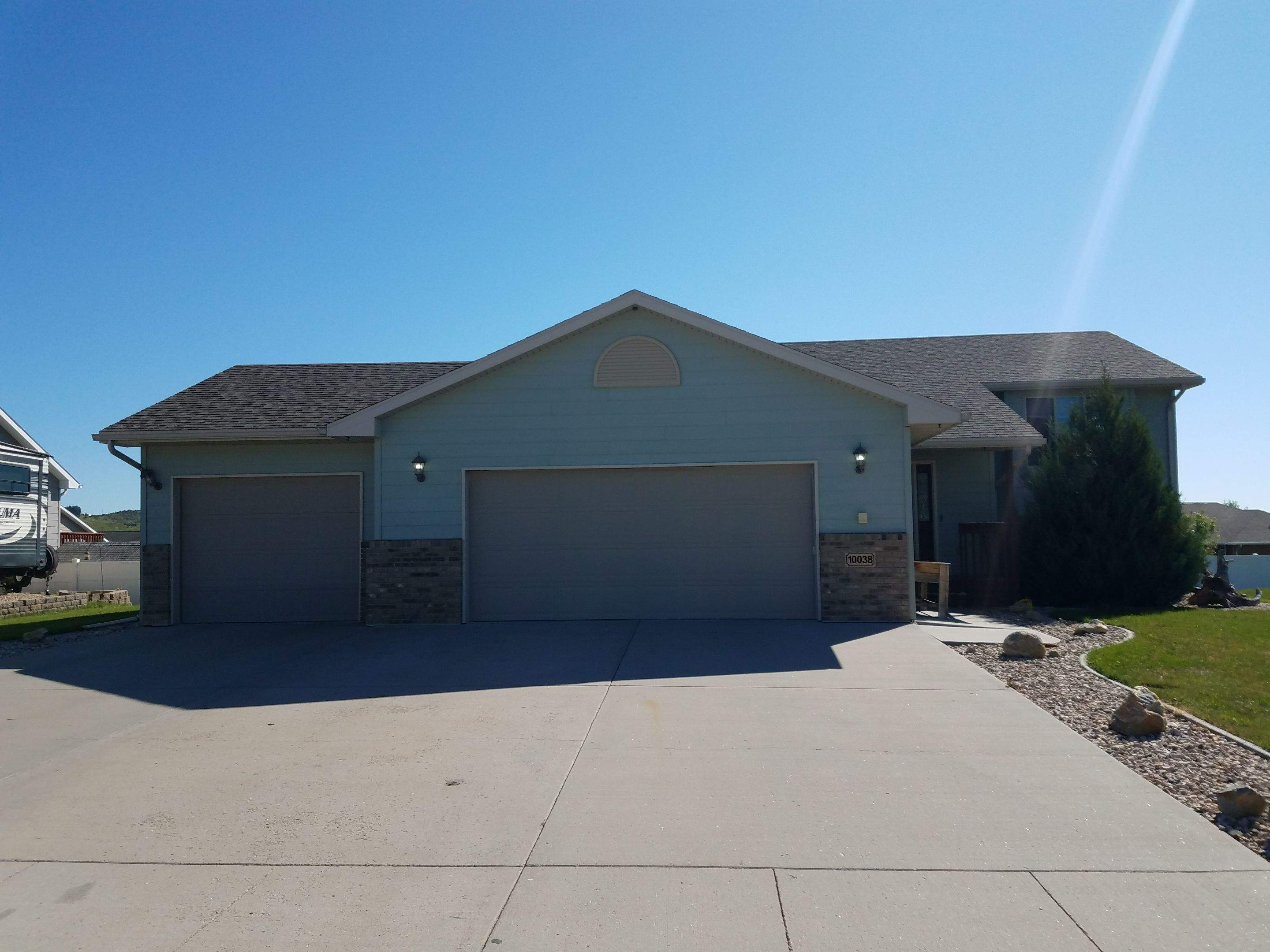 Malarkey Vista Roof and LP SmartSide Siding Install in Summerset, SD by Weather-Tite Exteriors LLC