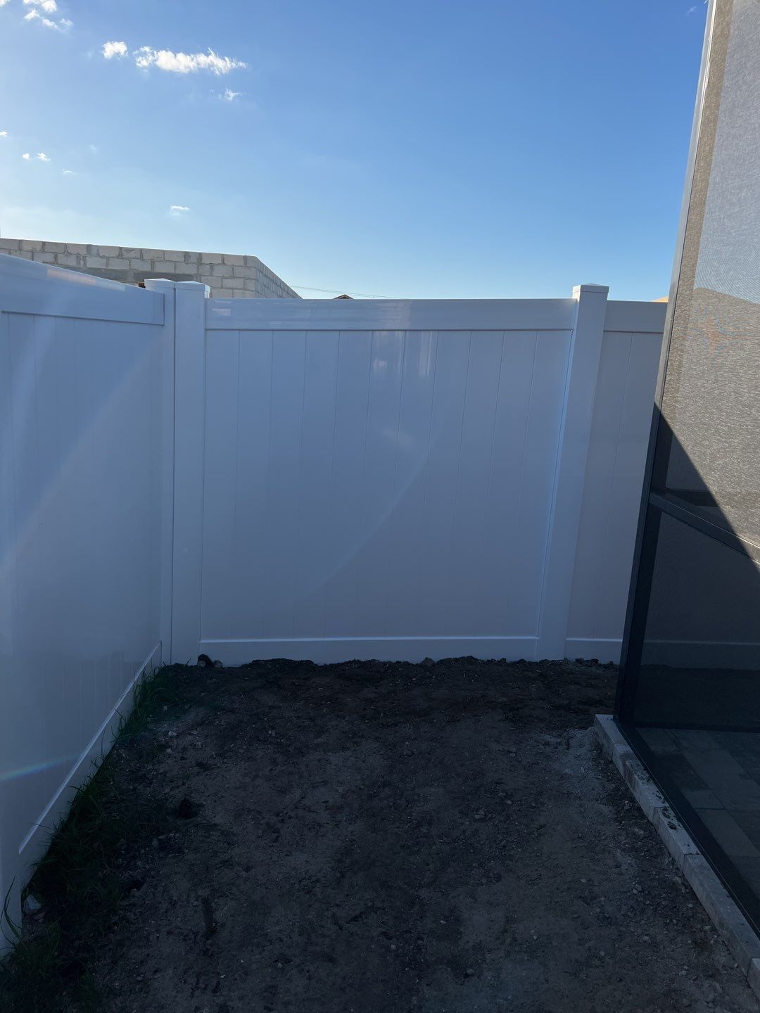 Ruskin, FL 6 ft Tall White Vinyl Privacy by Asap fence and gates, LLC