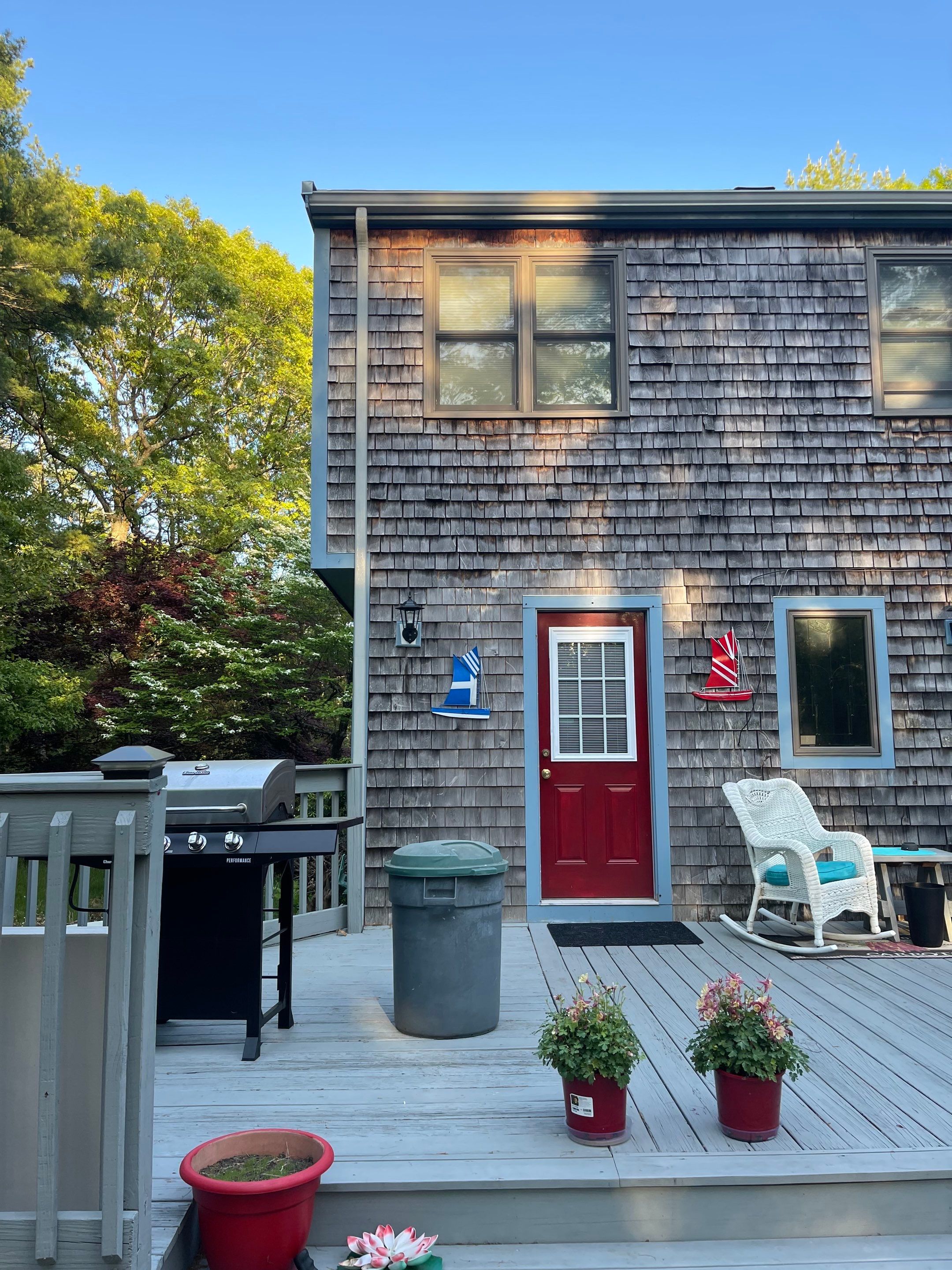 Gutter Installation using 6" K-Style Aluminum Gutter by Gutter Pro Enterprises