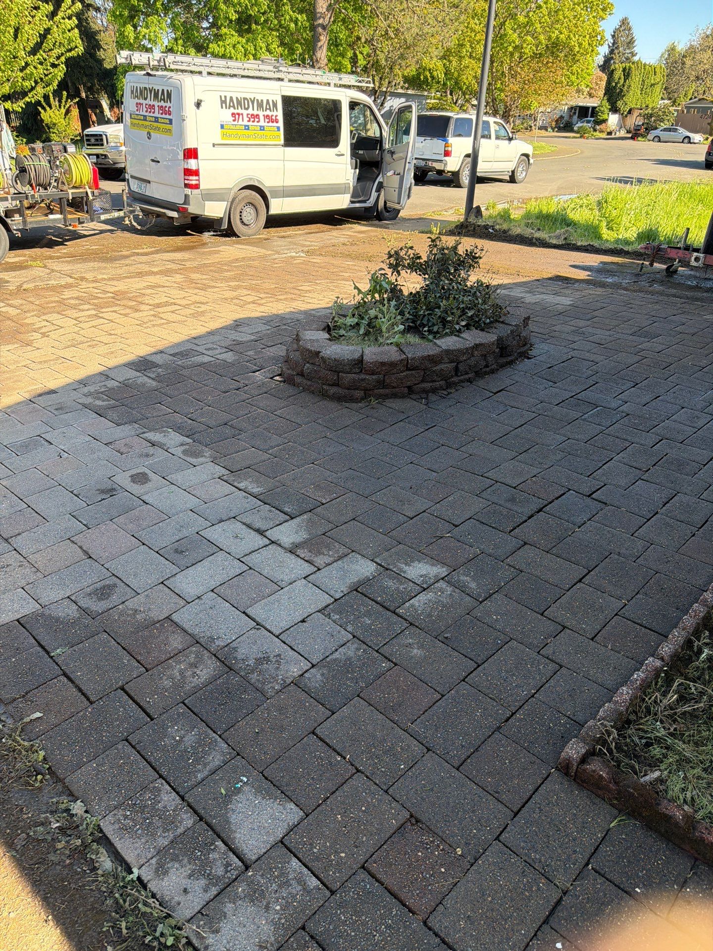 Pavers Pressure Washing by Handyman State LLC
