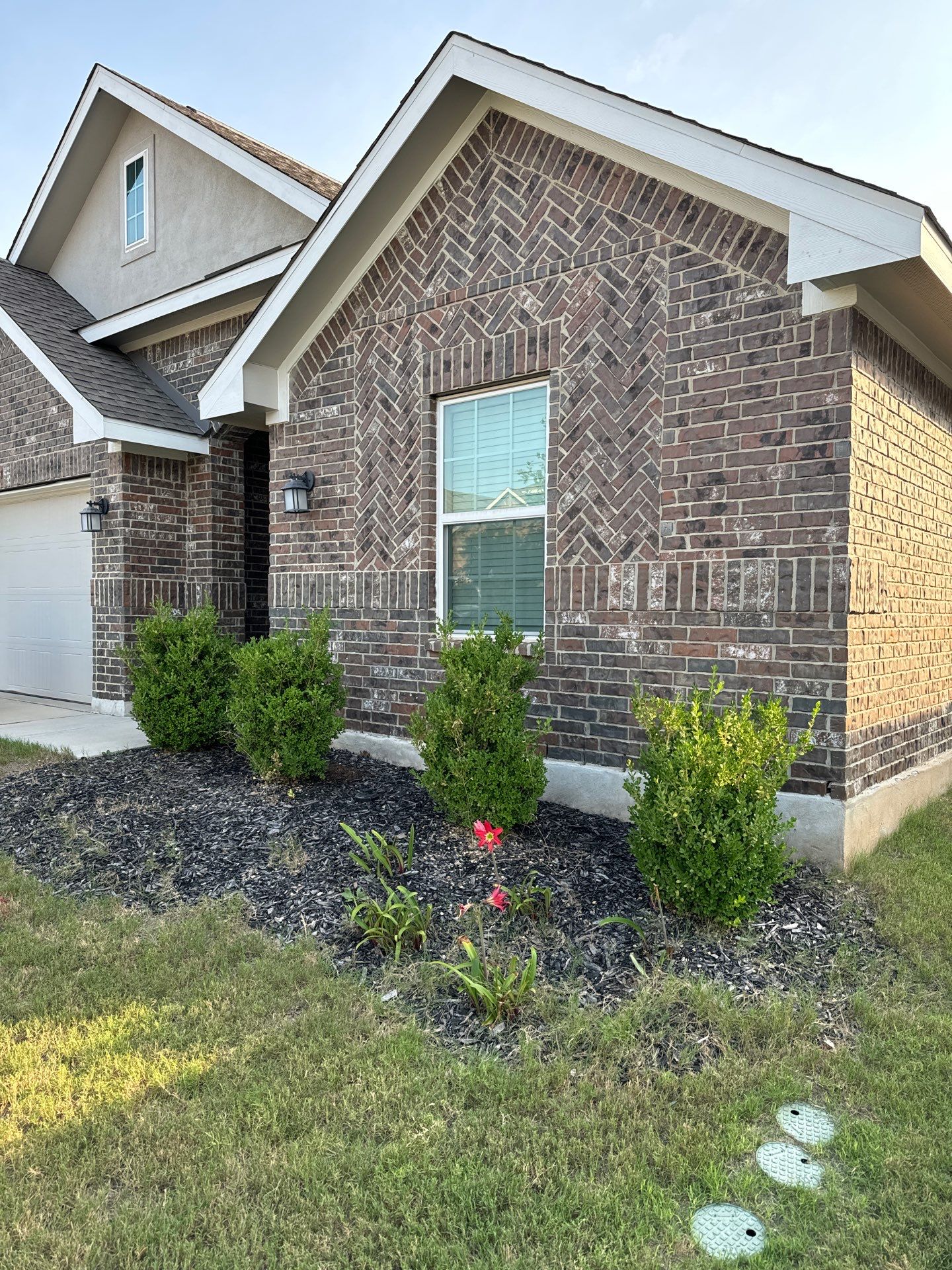 Wortham Oaks - San Antonio, TX by Hole In One Lawns, LLC