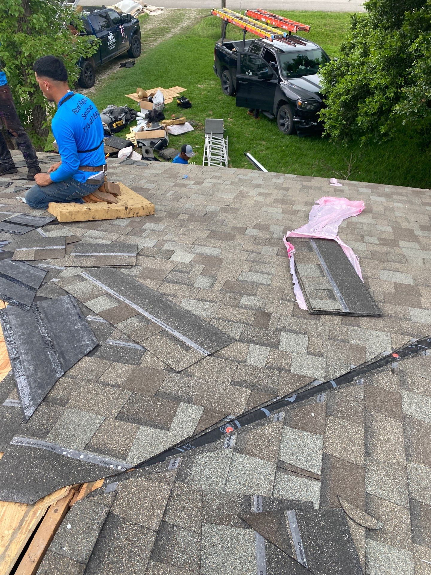 Residential Roofing Installation using Owen's Corning Duration (Lifetime) Shingles by Roof Repair Company