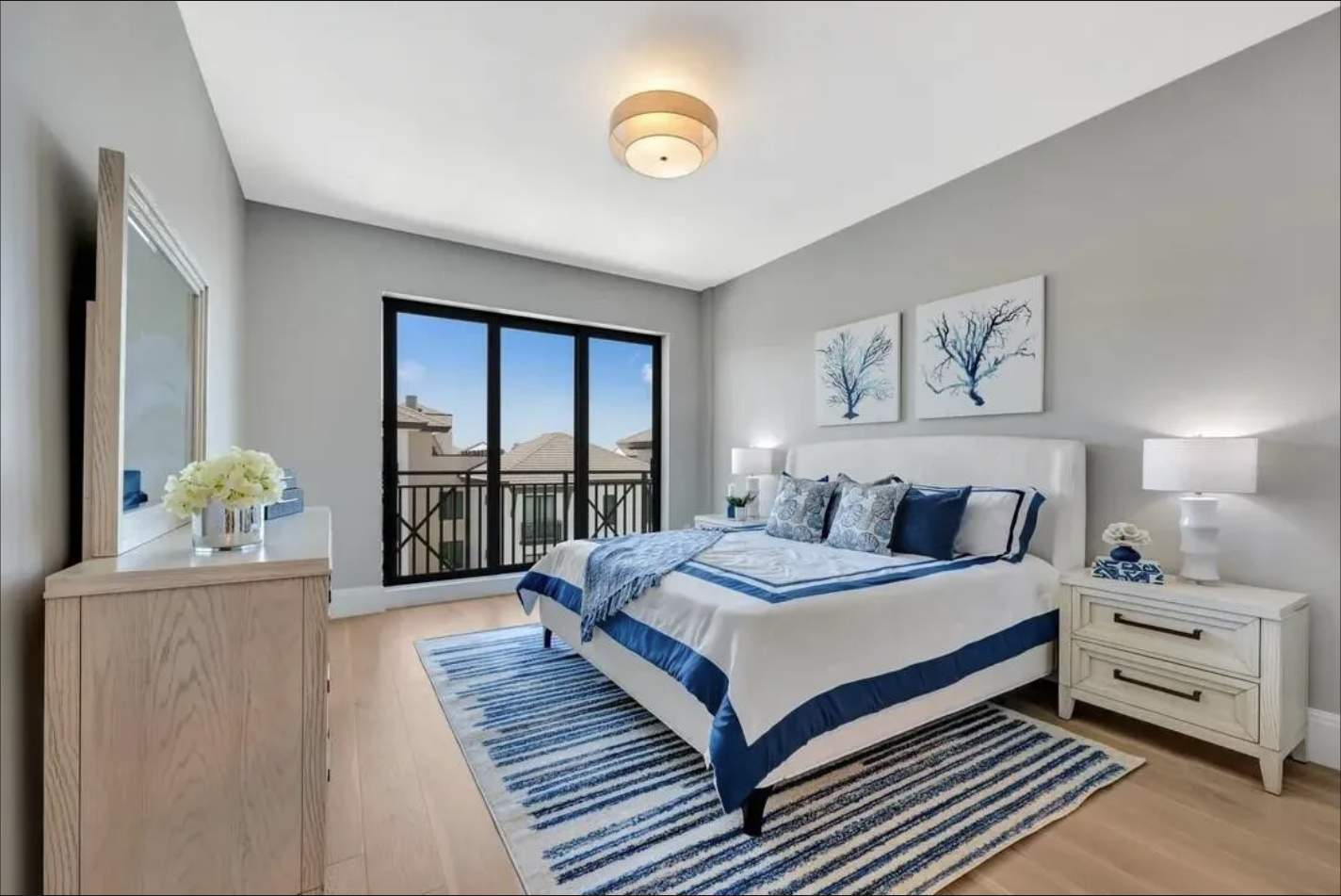Quattro in Naples Square - Downtown Naples by Naples Home Staging®