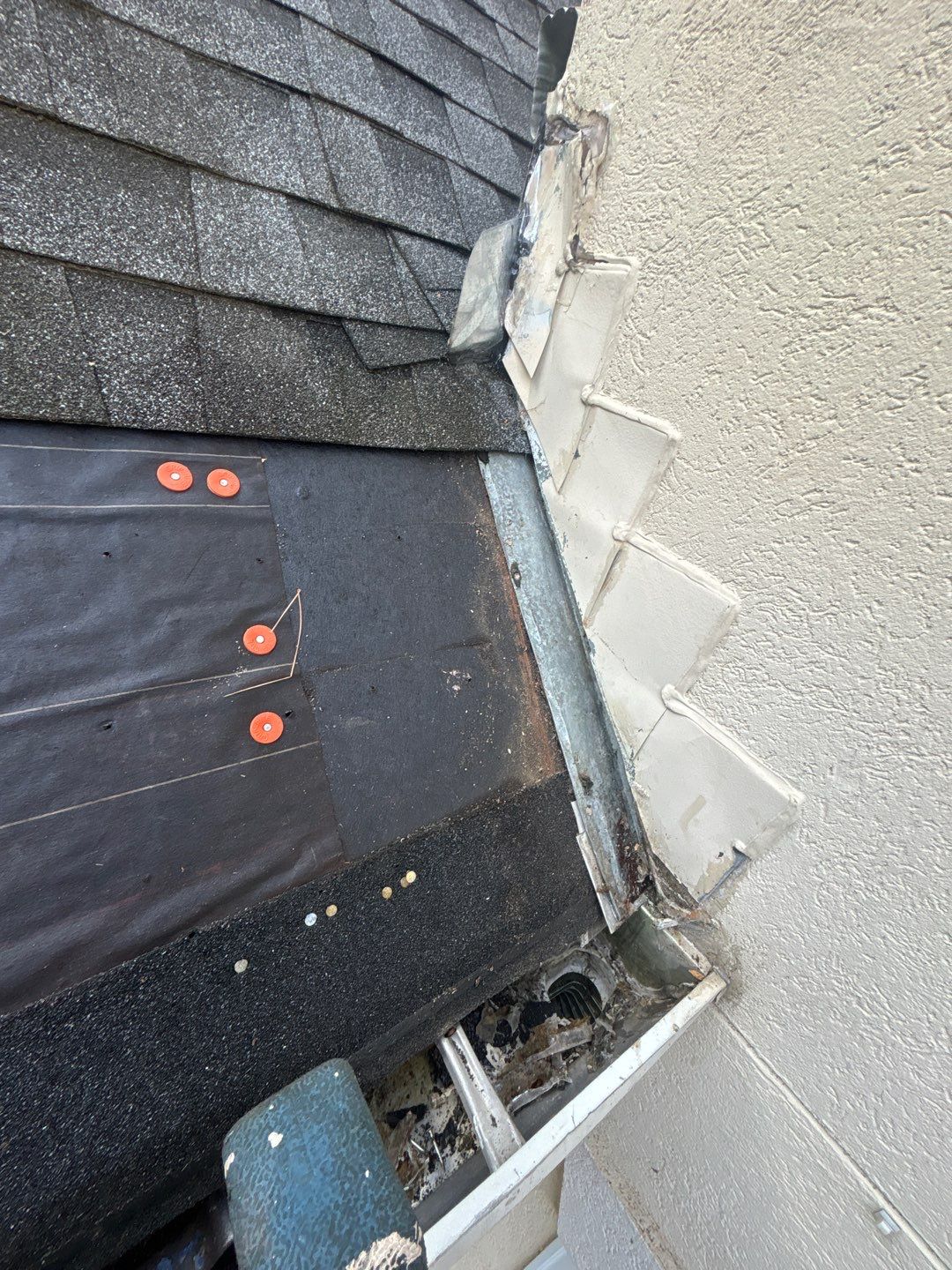 Flashing wrong installation by Deerfield Roofing LLC