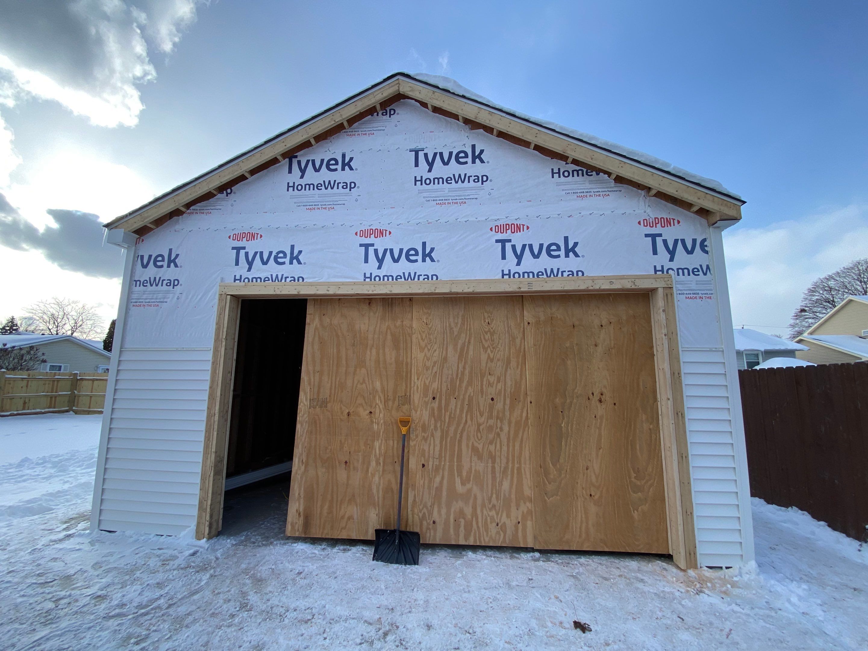 Garage by Ivy Lea Construction