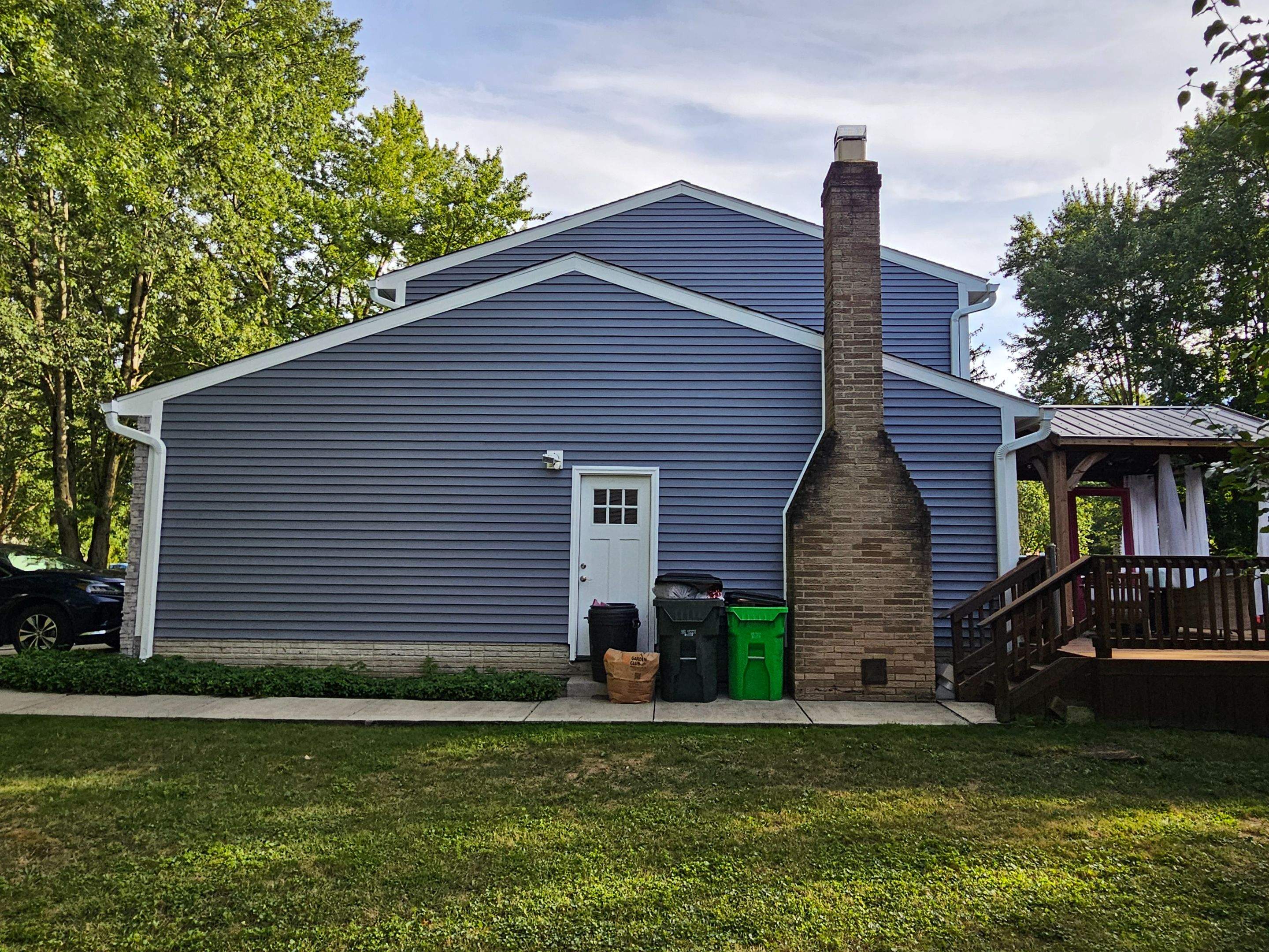 Roof, Siding, & Gutters by Absolute Roofing and Construction