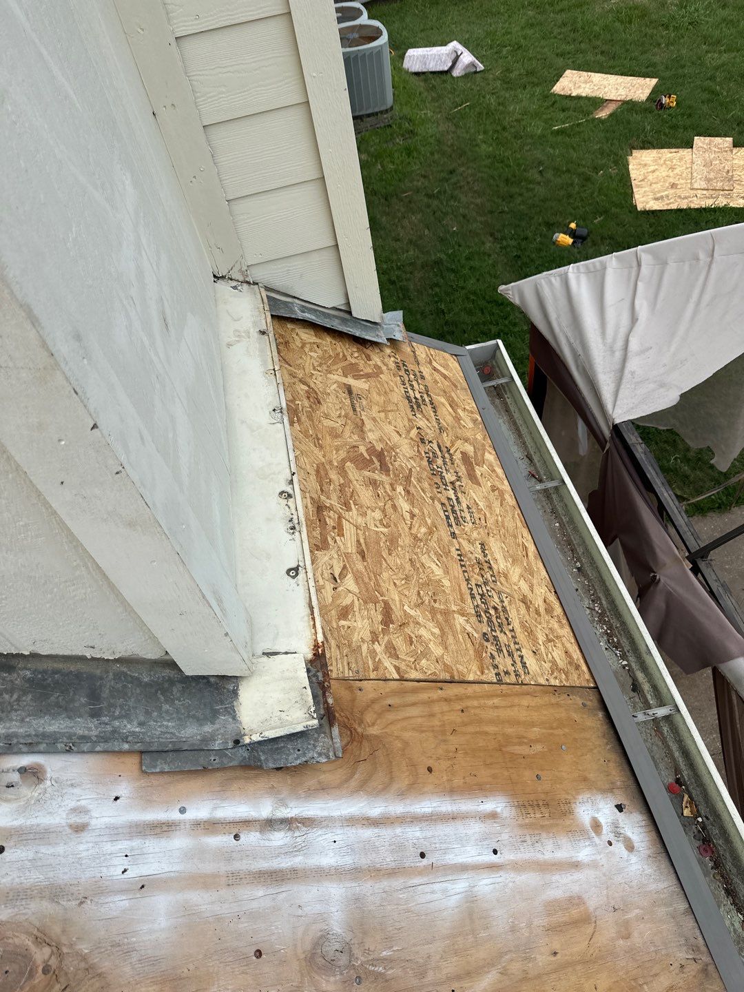 Residential Roofing Installation using Owen's Corning Duration (Lifetime) Shingles by Roof Repair Company