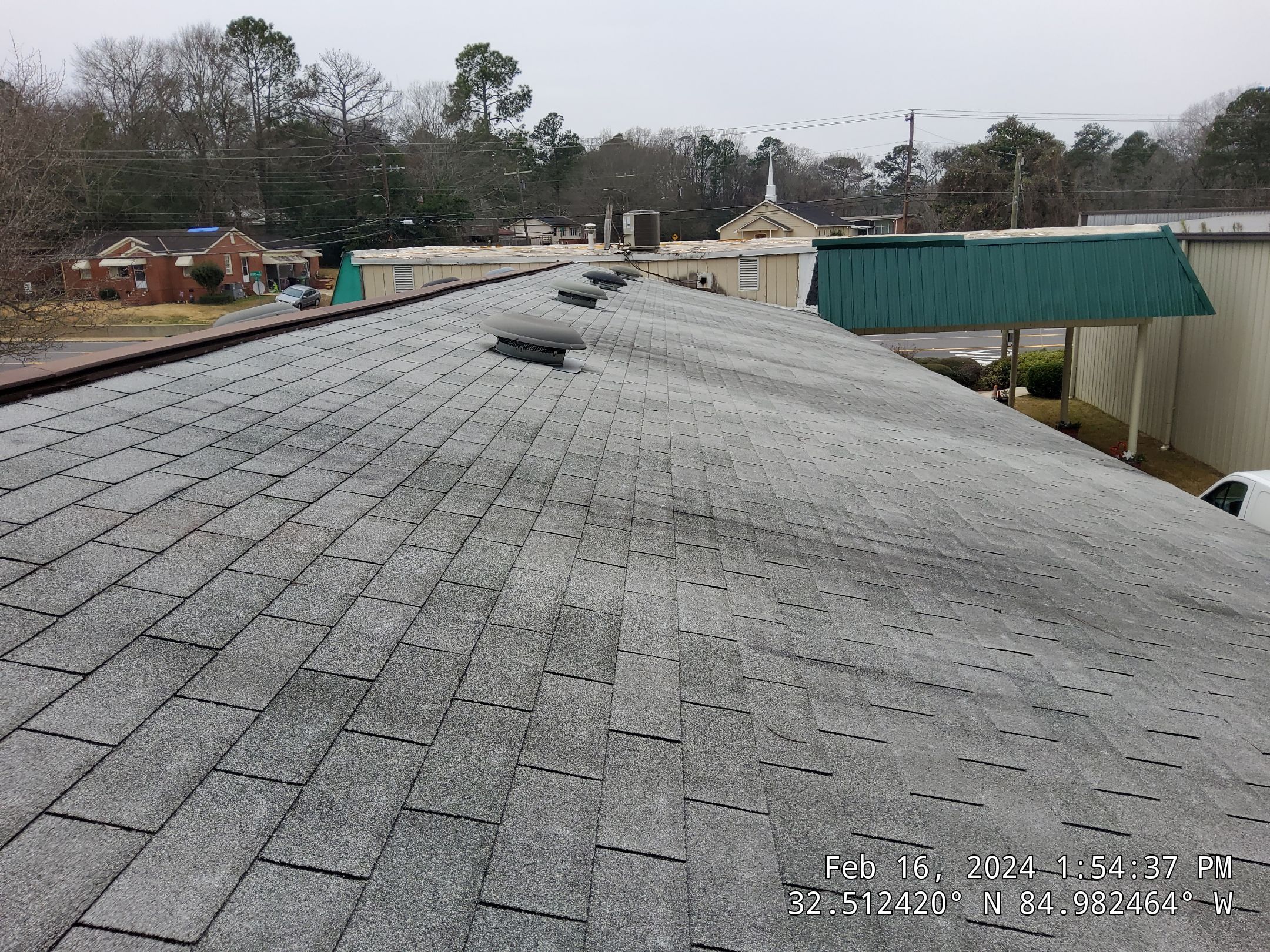 Master Clean Roof and Gutter Cleaning by iGreen Solutions