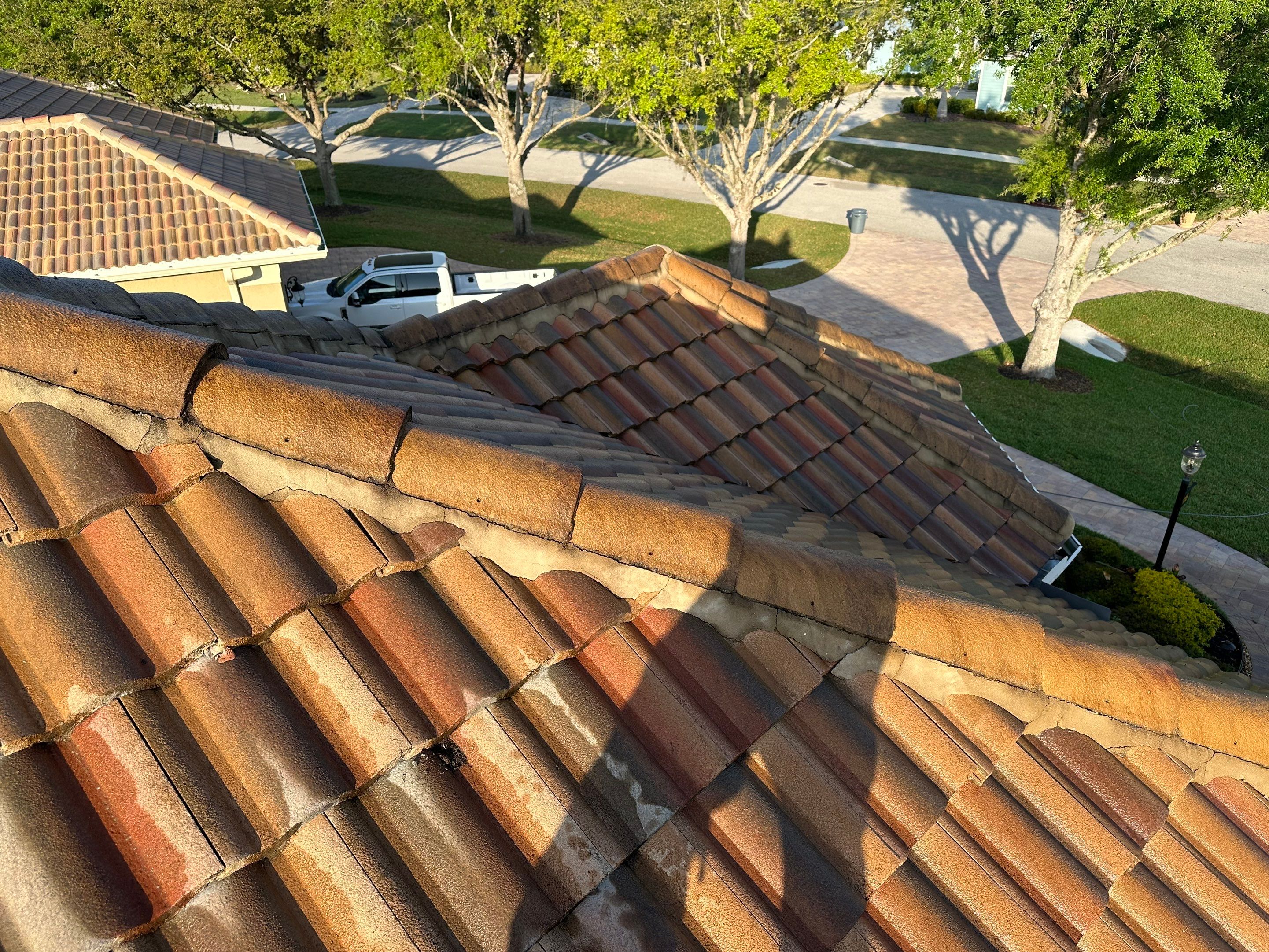 Concrete Tile Roof Cleaning in Winding River Community, Bradenton, FL | Sunshine AquaWash by Sunshine AquaWash