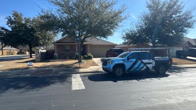Residential Roof Replacement using Hip & Ridge
