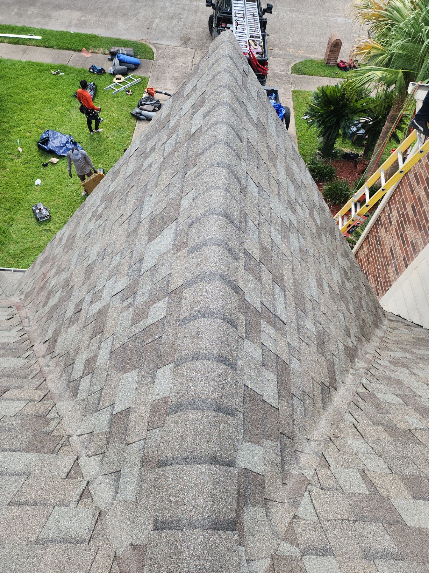 Residential Roofing Installation using Owen's Corning Duration (Lifetime) Shingles by Roof Repair Company