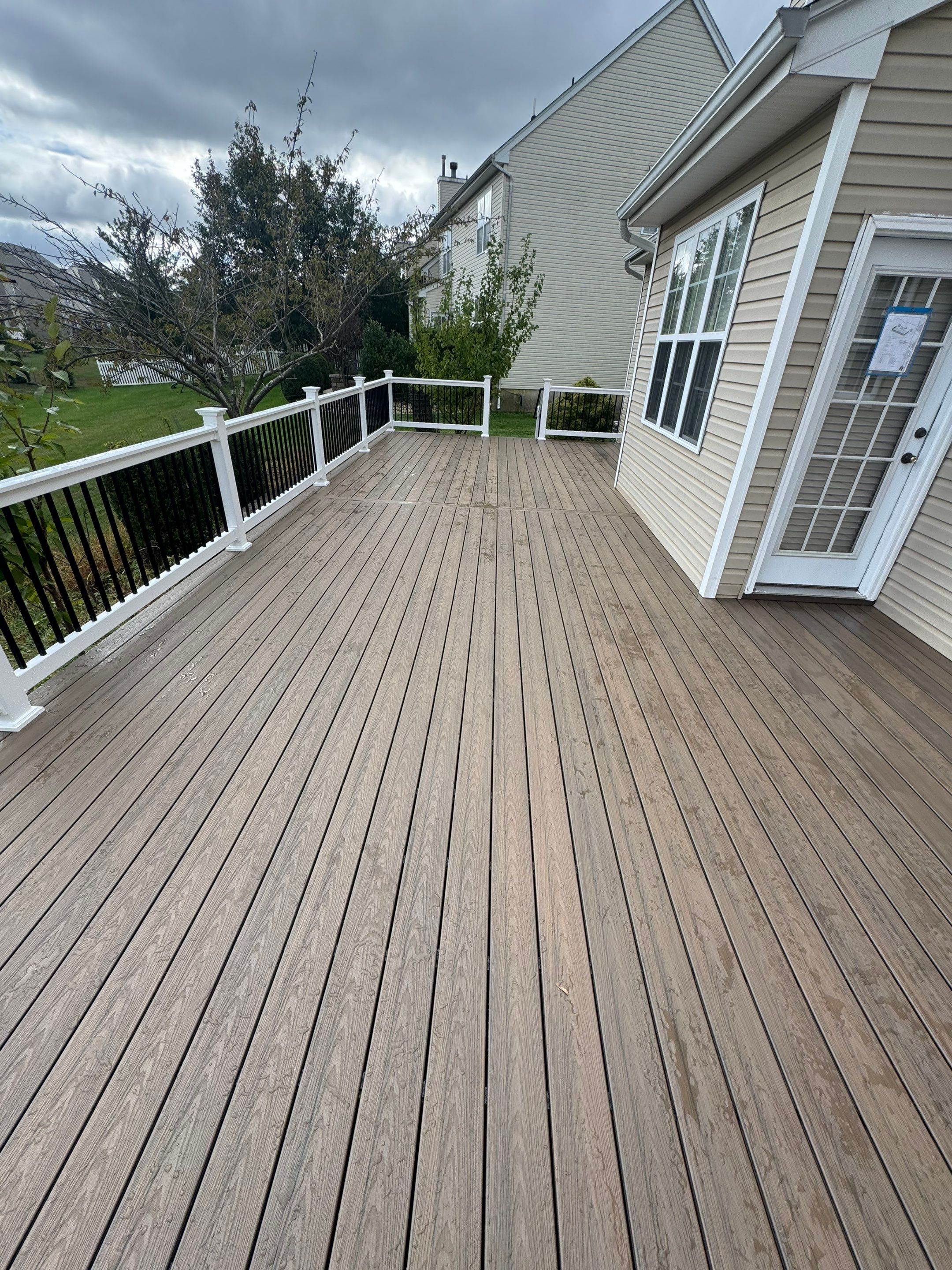 New Deck using Deckorators Venture - Color Sandbar  by deck guardian