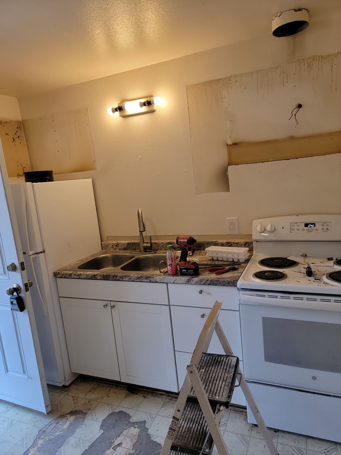 Lakewood remodel by Long Range Customs LLC