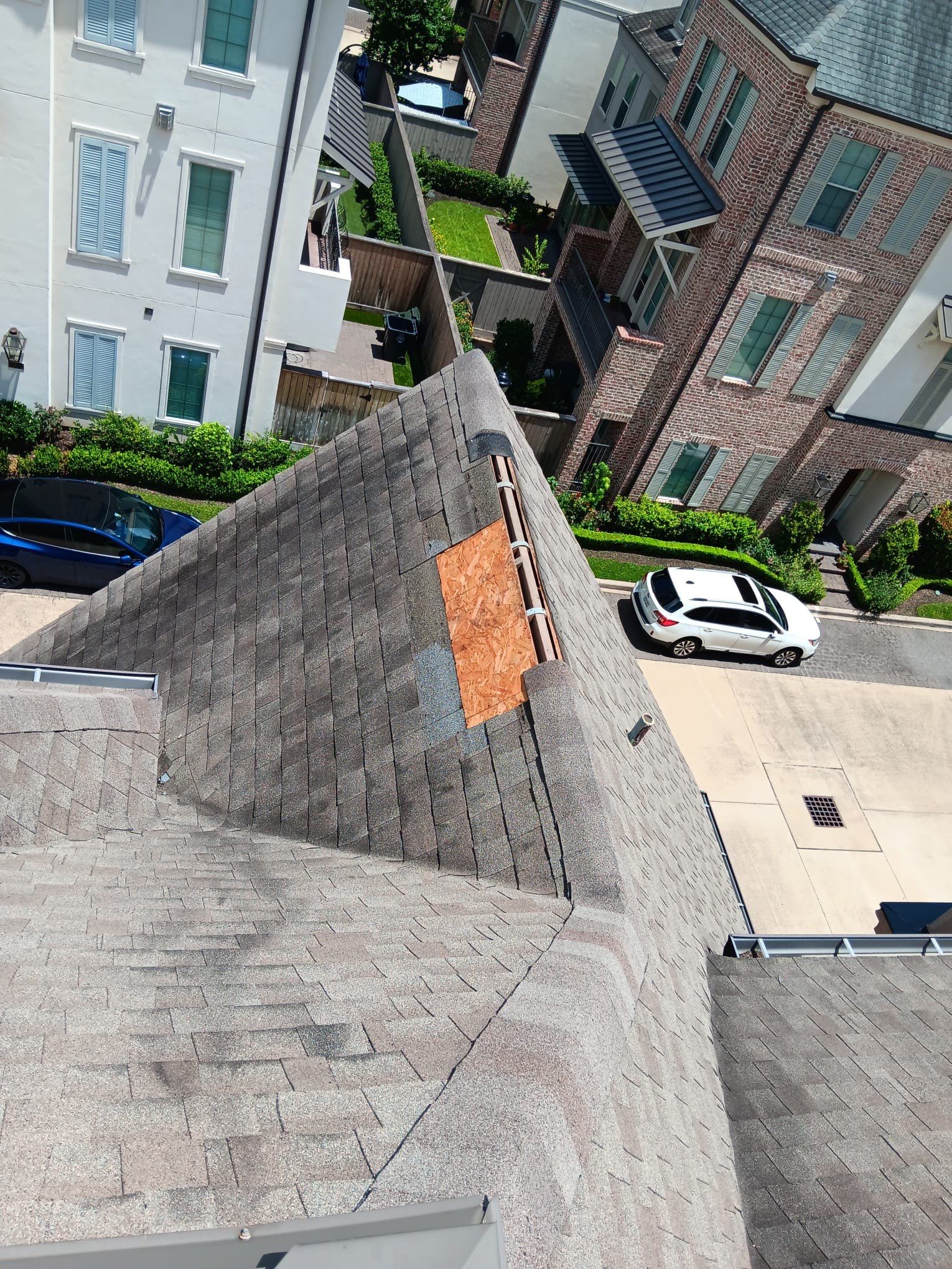 Hail Damage using Owen's Corning Duration (Lifetime) Shingles by Roof Repair Company