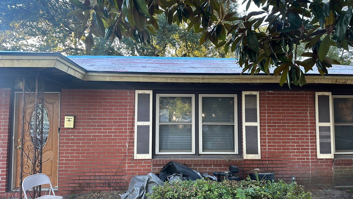 Residential Roofing Installation using Owens Corning Oakridge Estate Grey by Talya Roofing