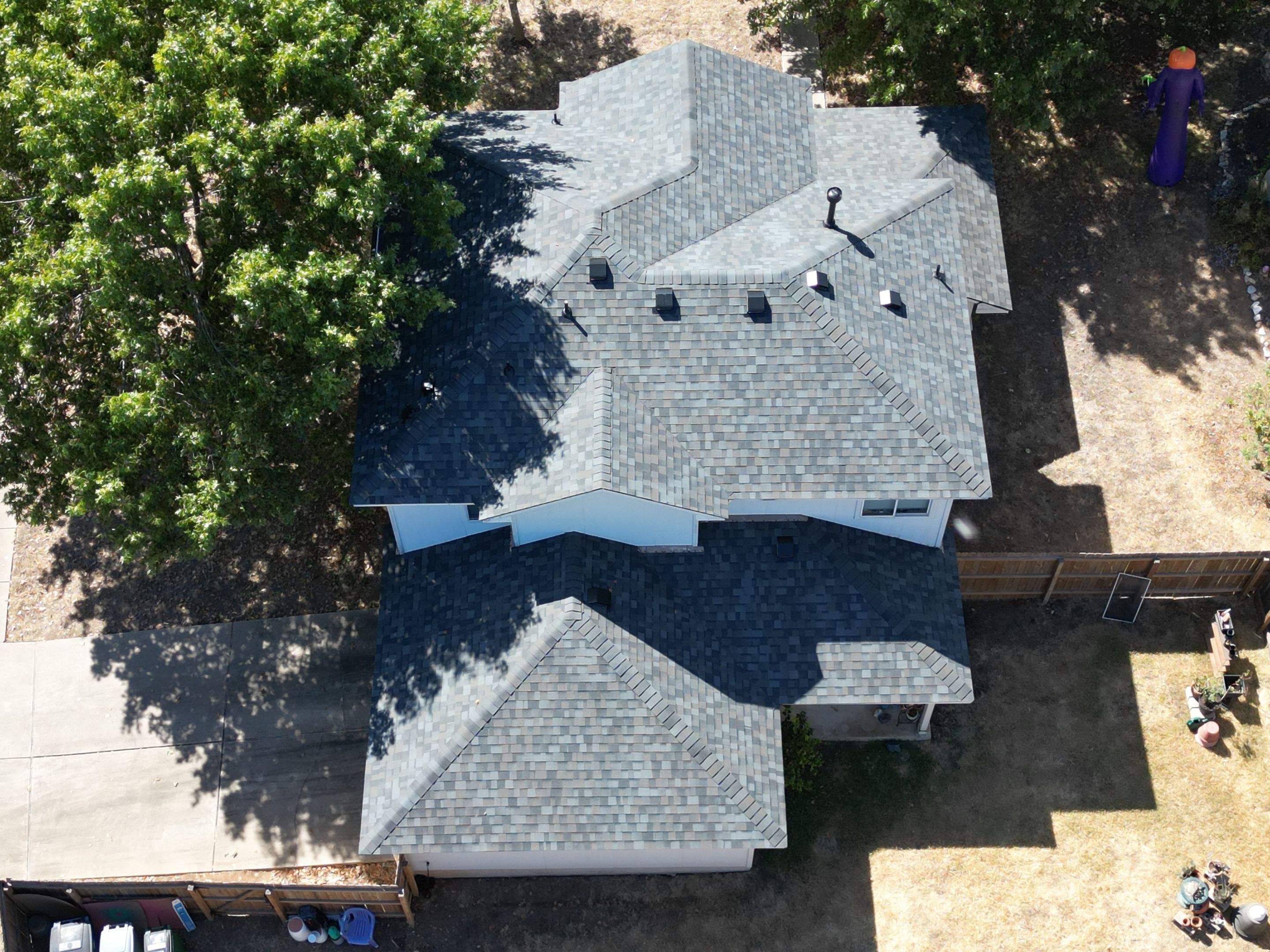 Williamsburg Gray - Owens Corning TruDefinition Duration by RoofsOnly.com