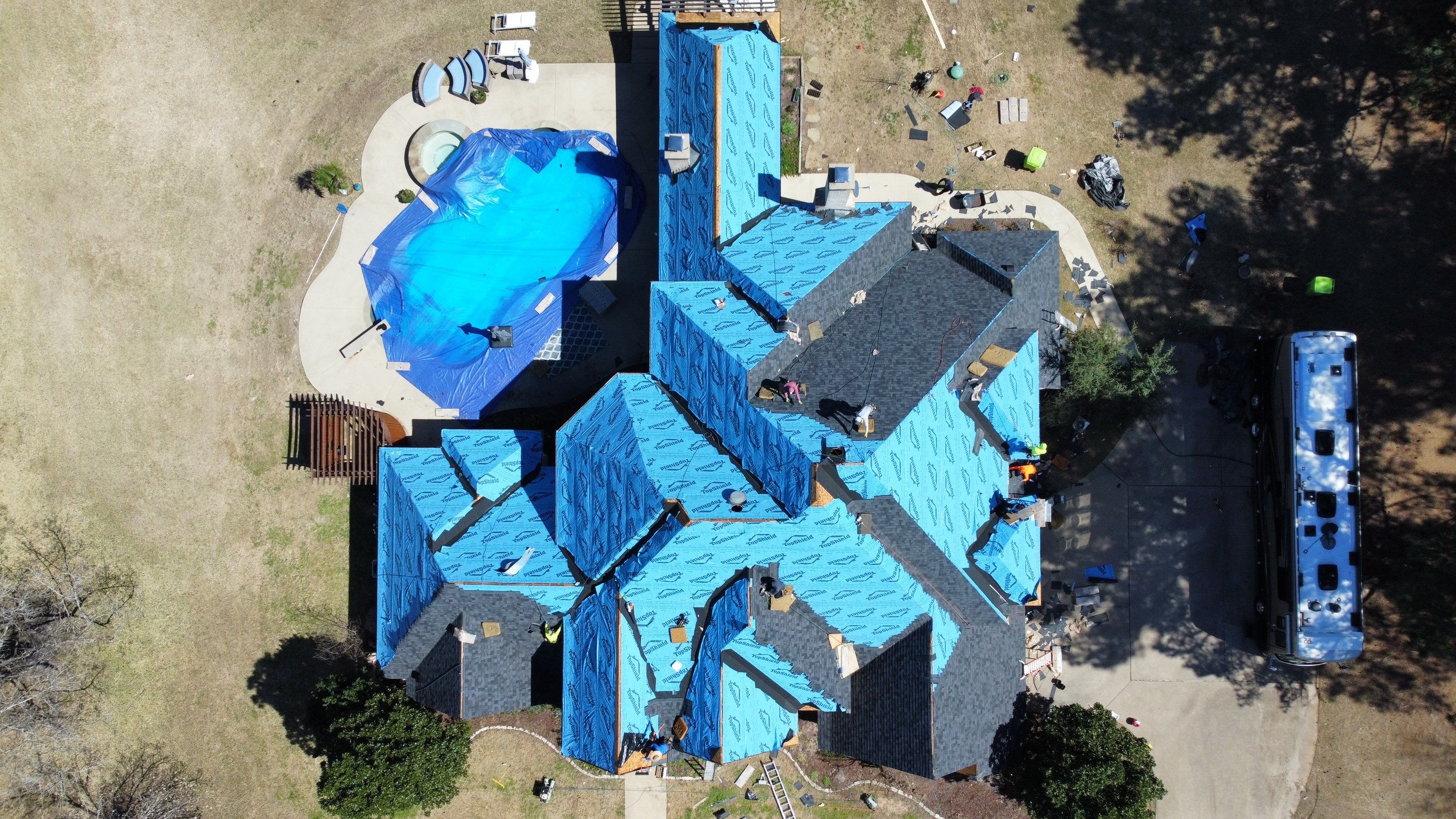 Landmark Moire Black by First Out Roofing 
