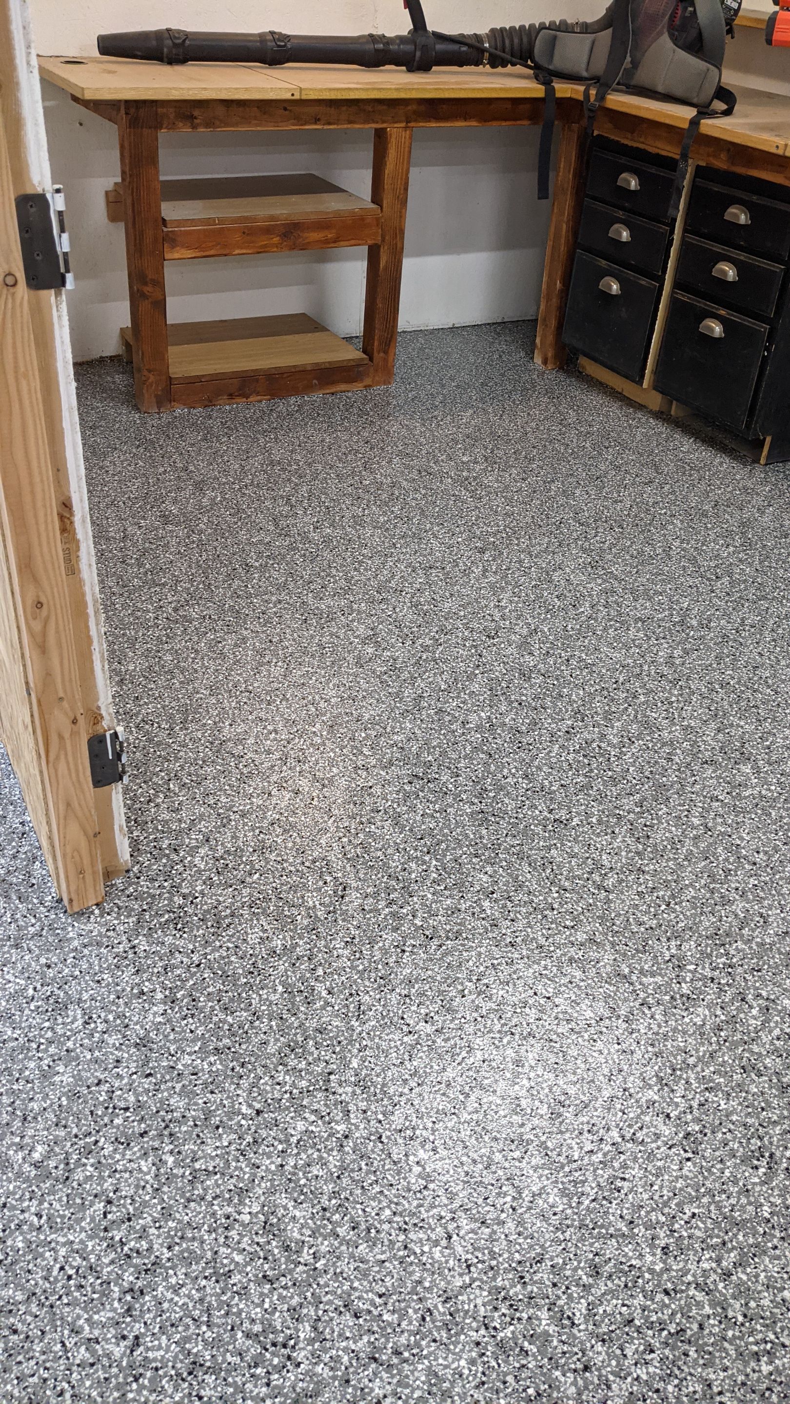 Garage Transformation using Penntek Evolution System and Smoke Color by Croc Coatings, LLC