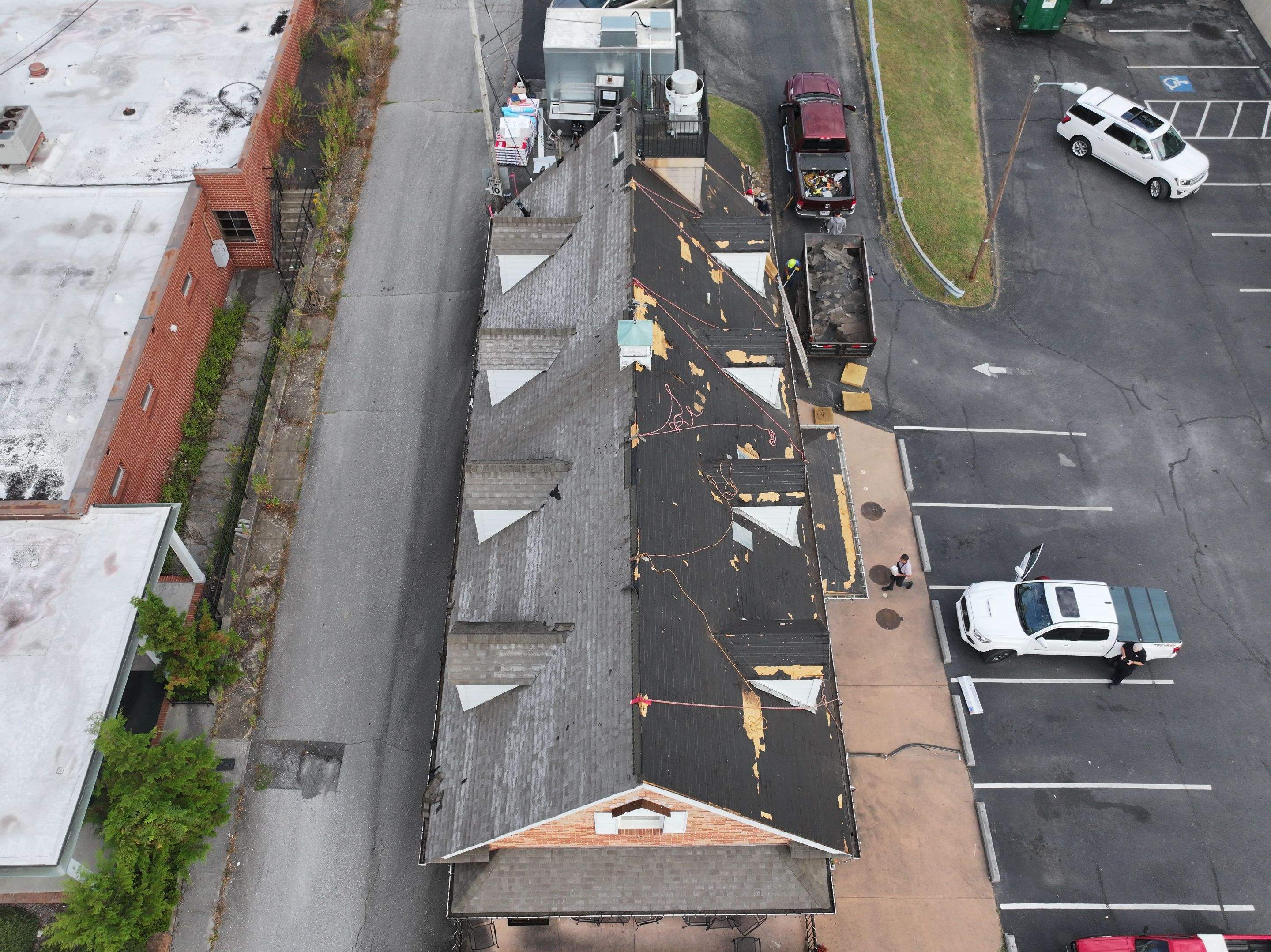 Ellis Commercial Building by Omnia Roofing