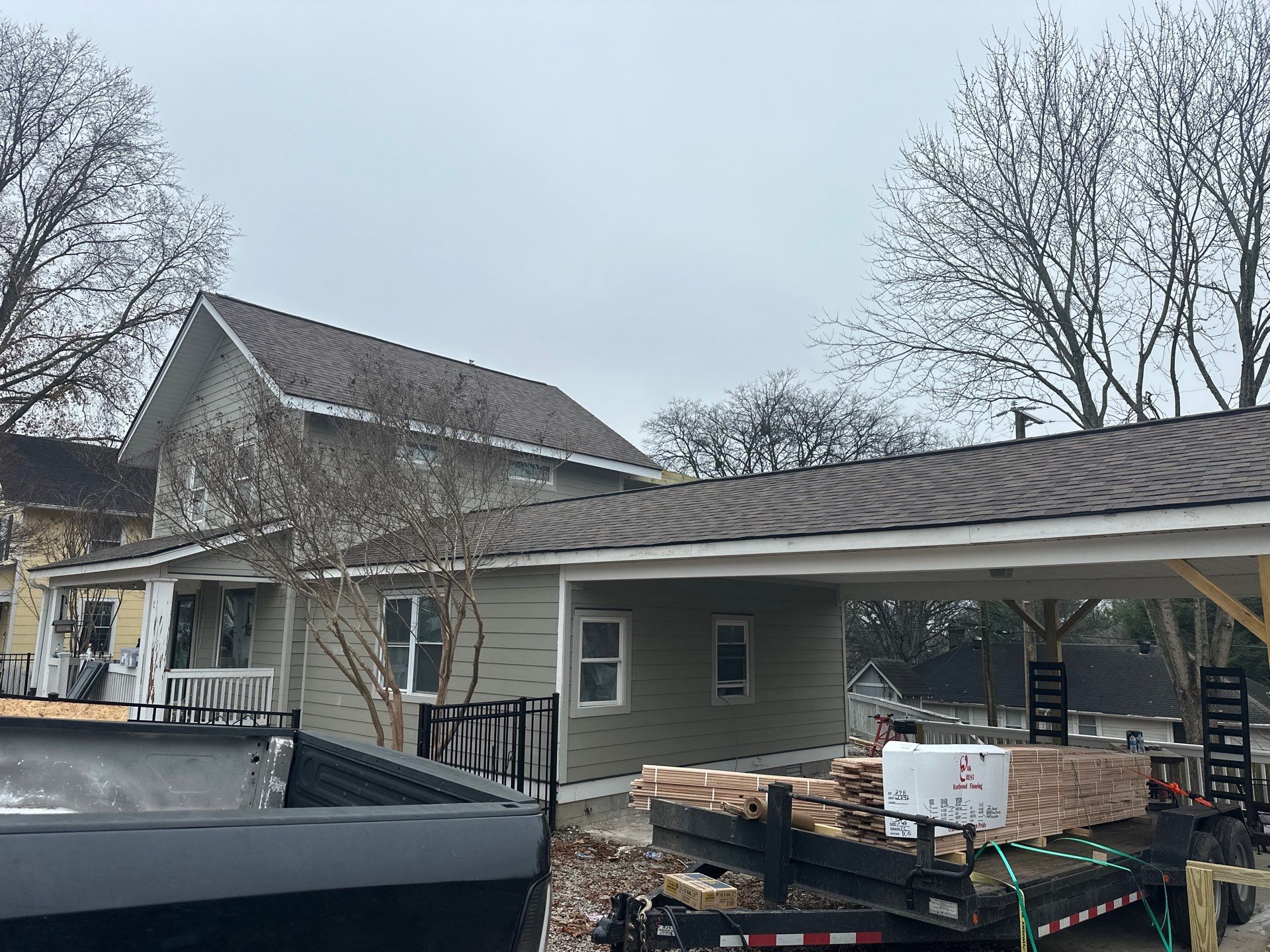 Owens Corning Duration in Teak by Undersun Roofing 