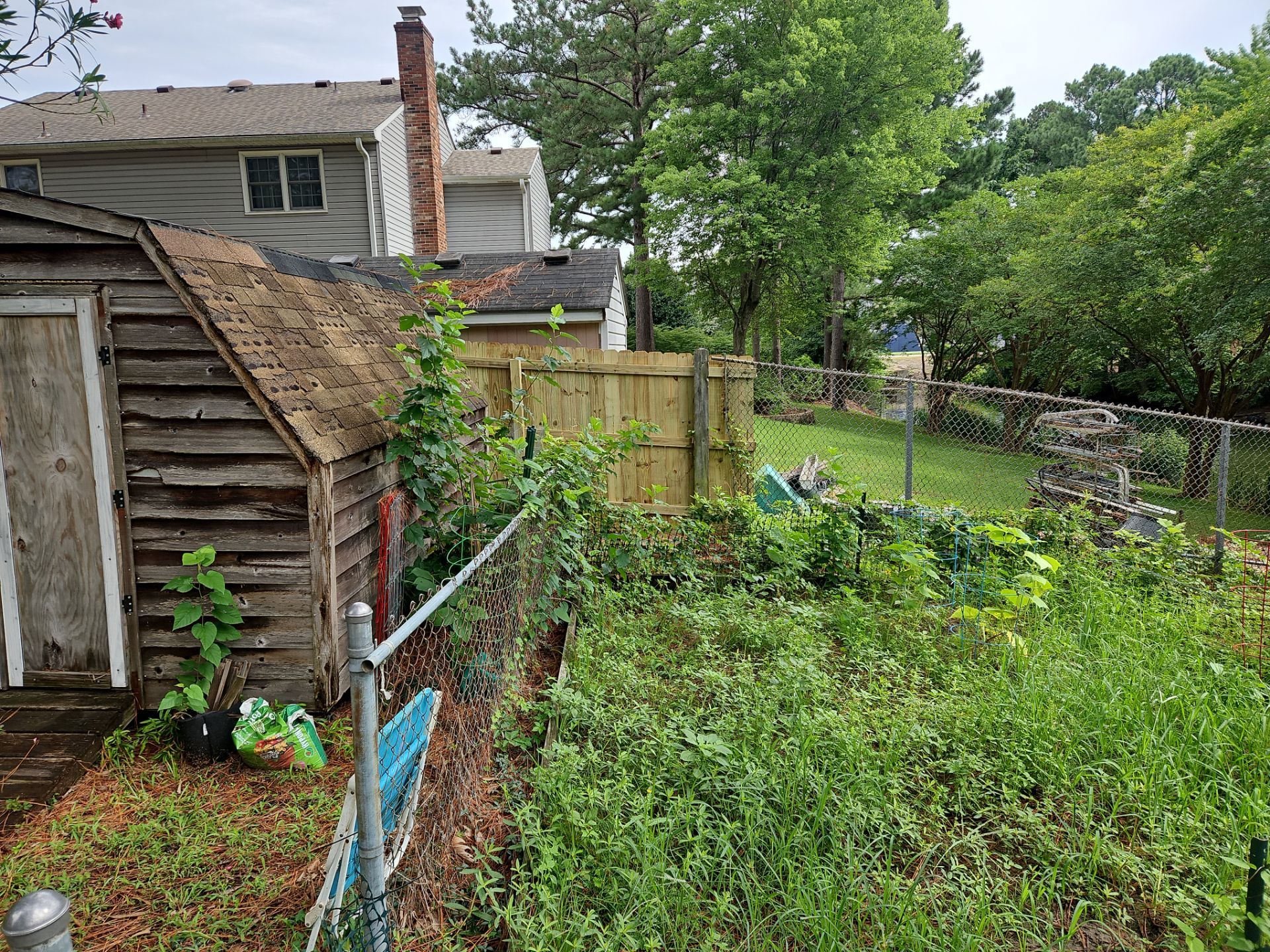 Looks Like New—Year After Year! by Tidewater Fence