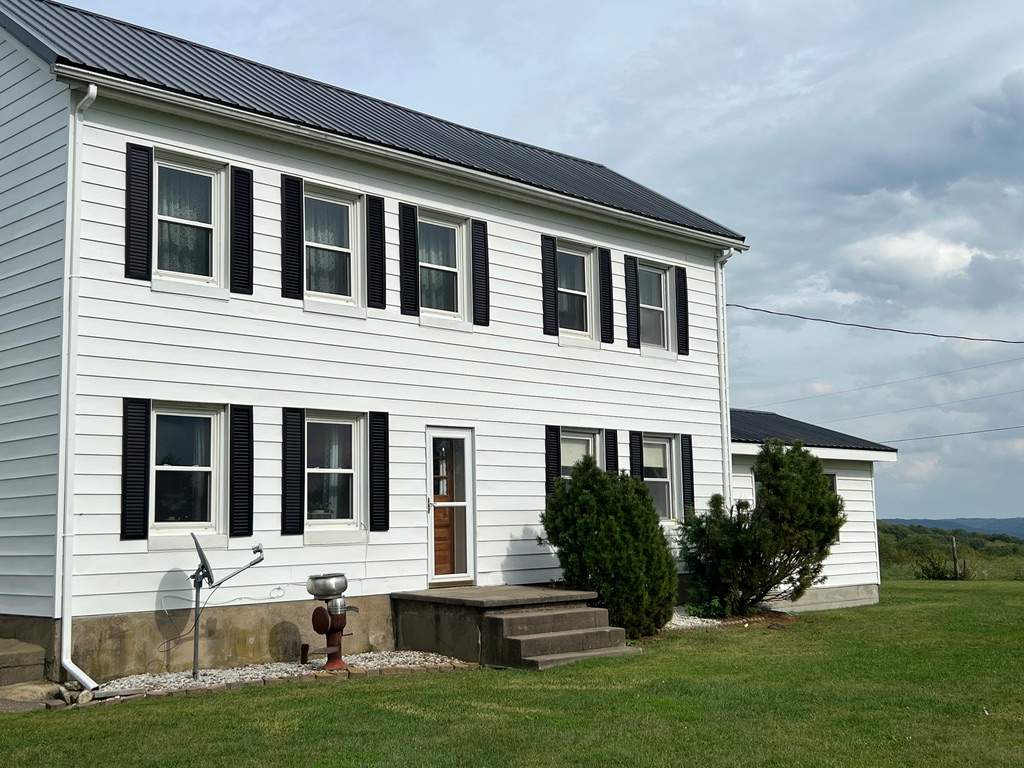 Exterior Flaking Siding - Overhaul by Grandview Painting