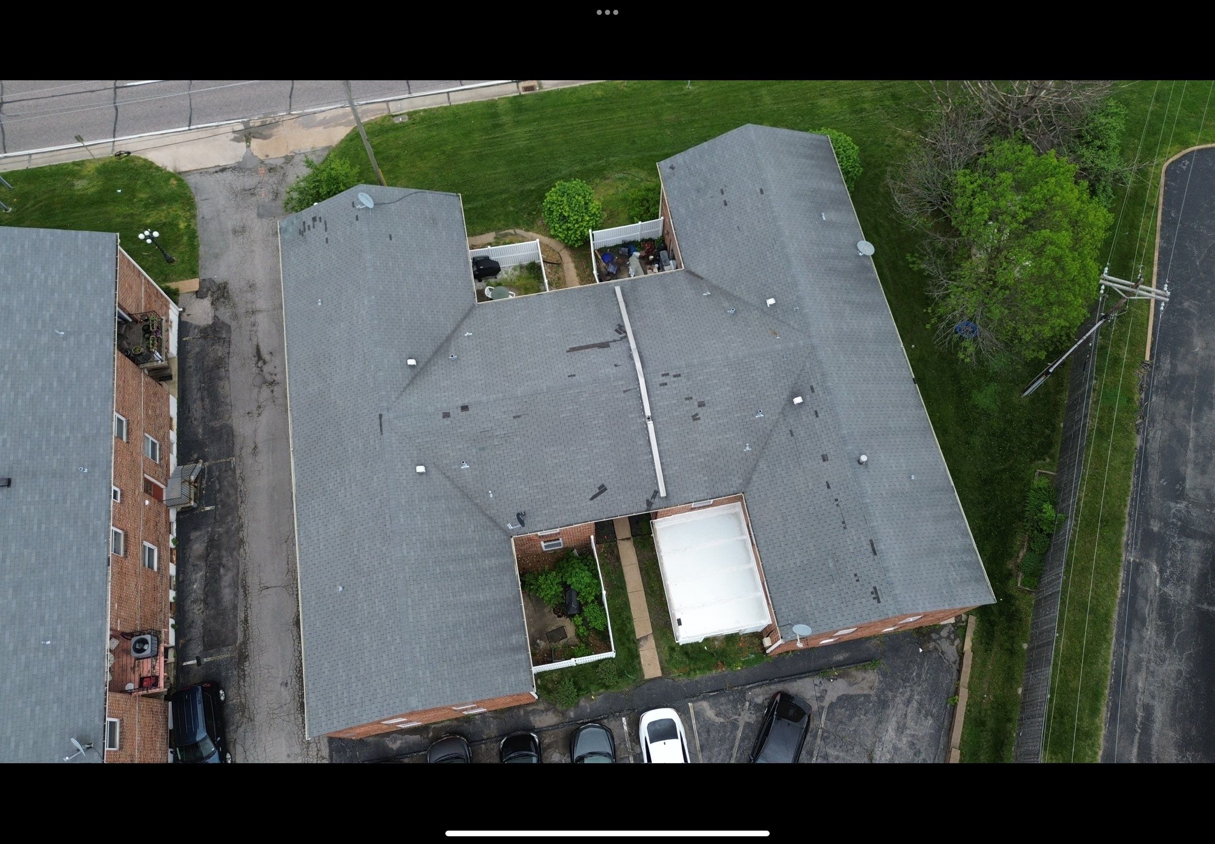 Multi-Unit Roof Replacement and Decking Repair in St. Louis by Acute Roofing And Exteriors 